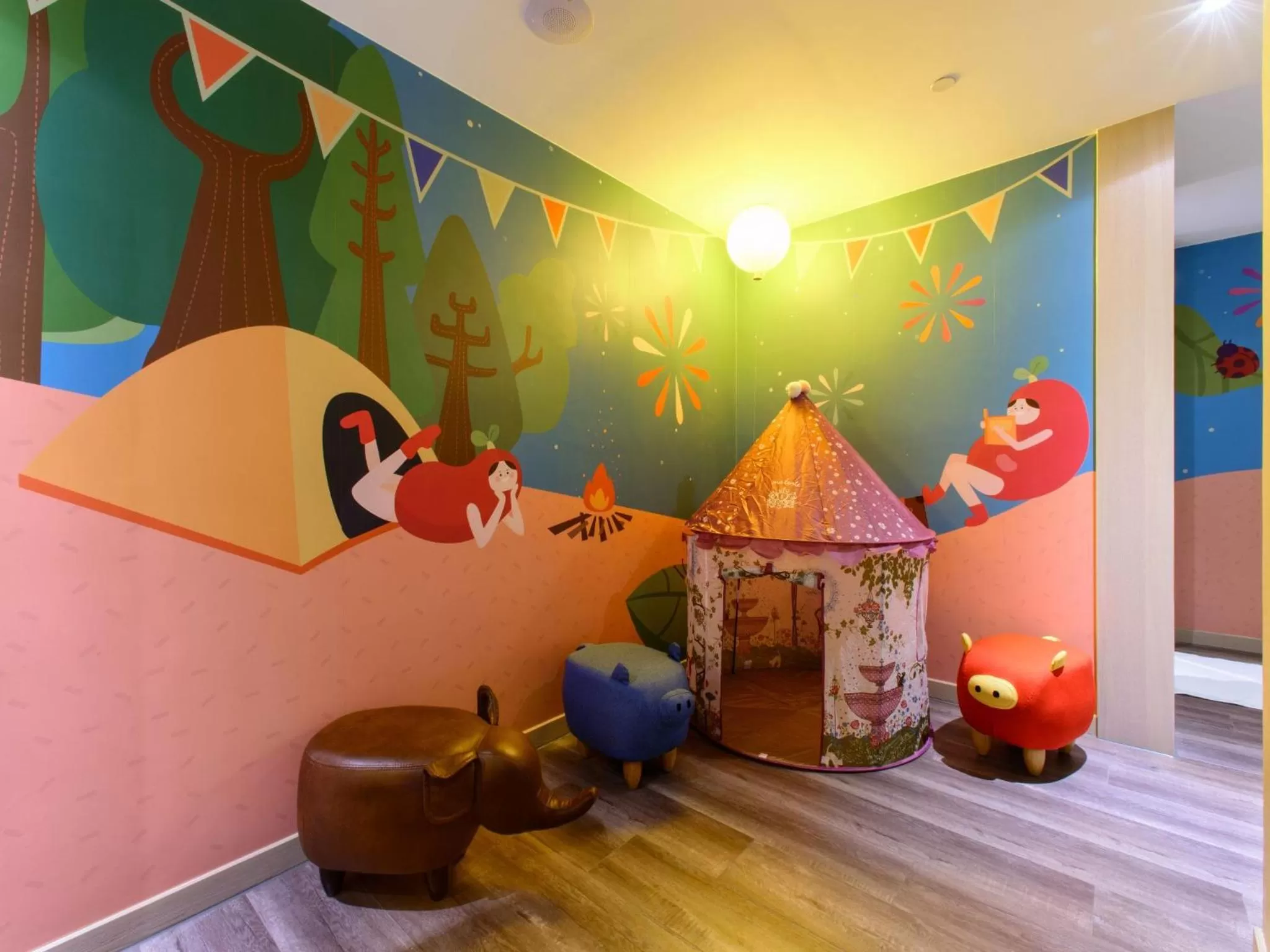 Decorative detail in Stay Hotel - Taichung Zhongqing