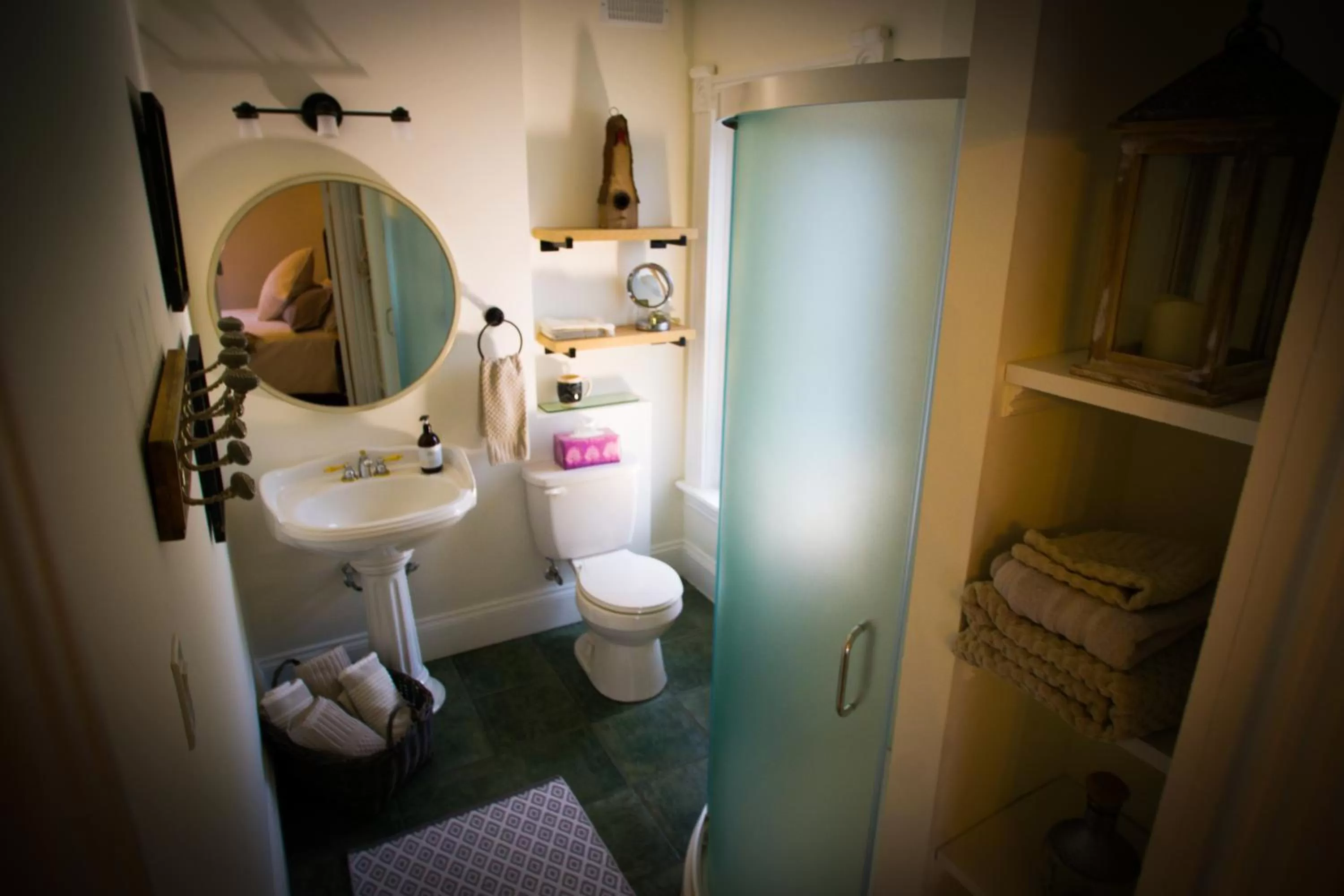 Bathroom in Arbour Garden B&B