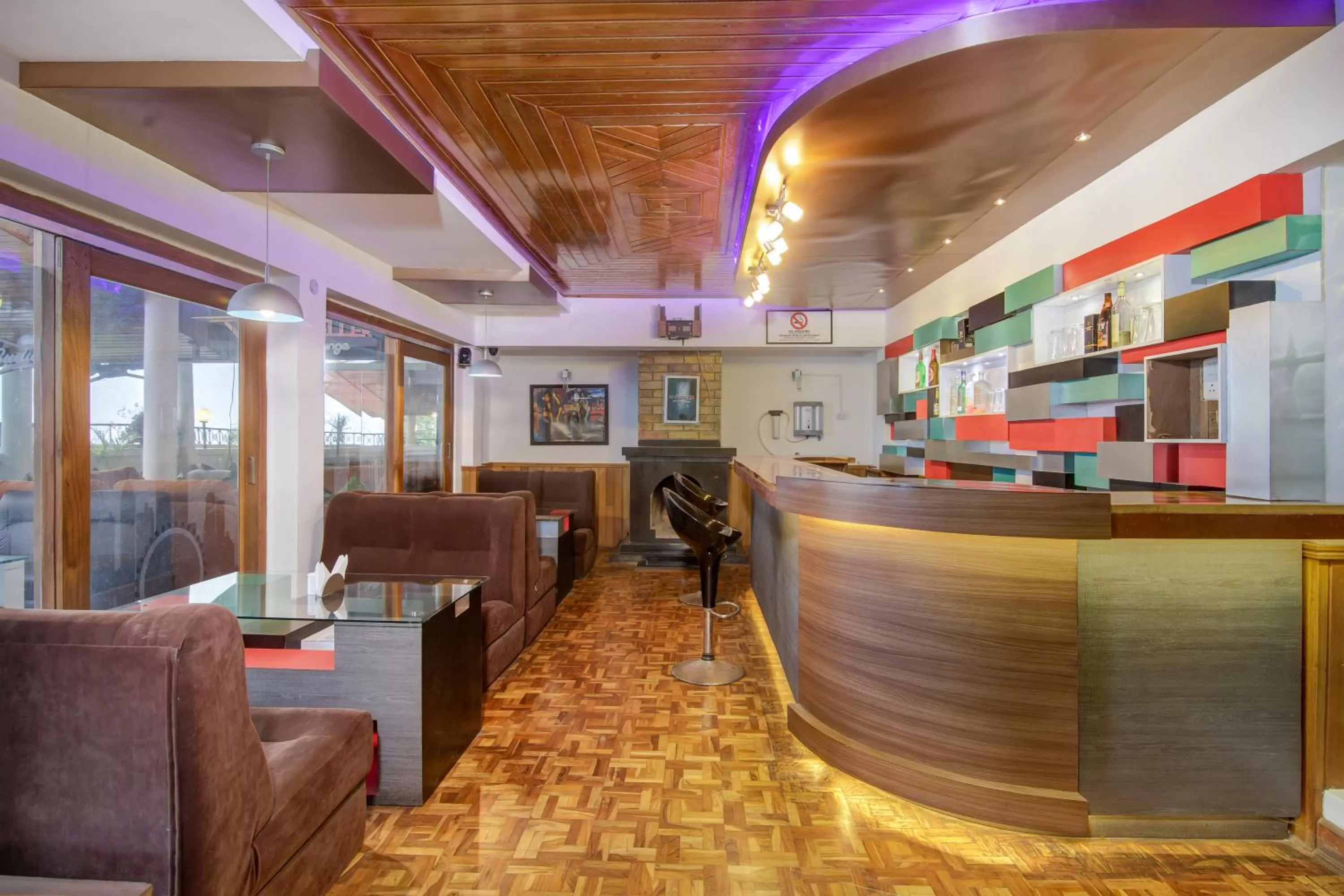 Lounge or bar, Lobby/Reception in Muscatel Yavachi - 400 Mts from MG Marg