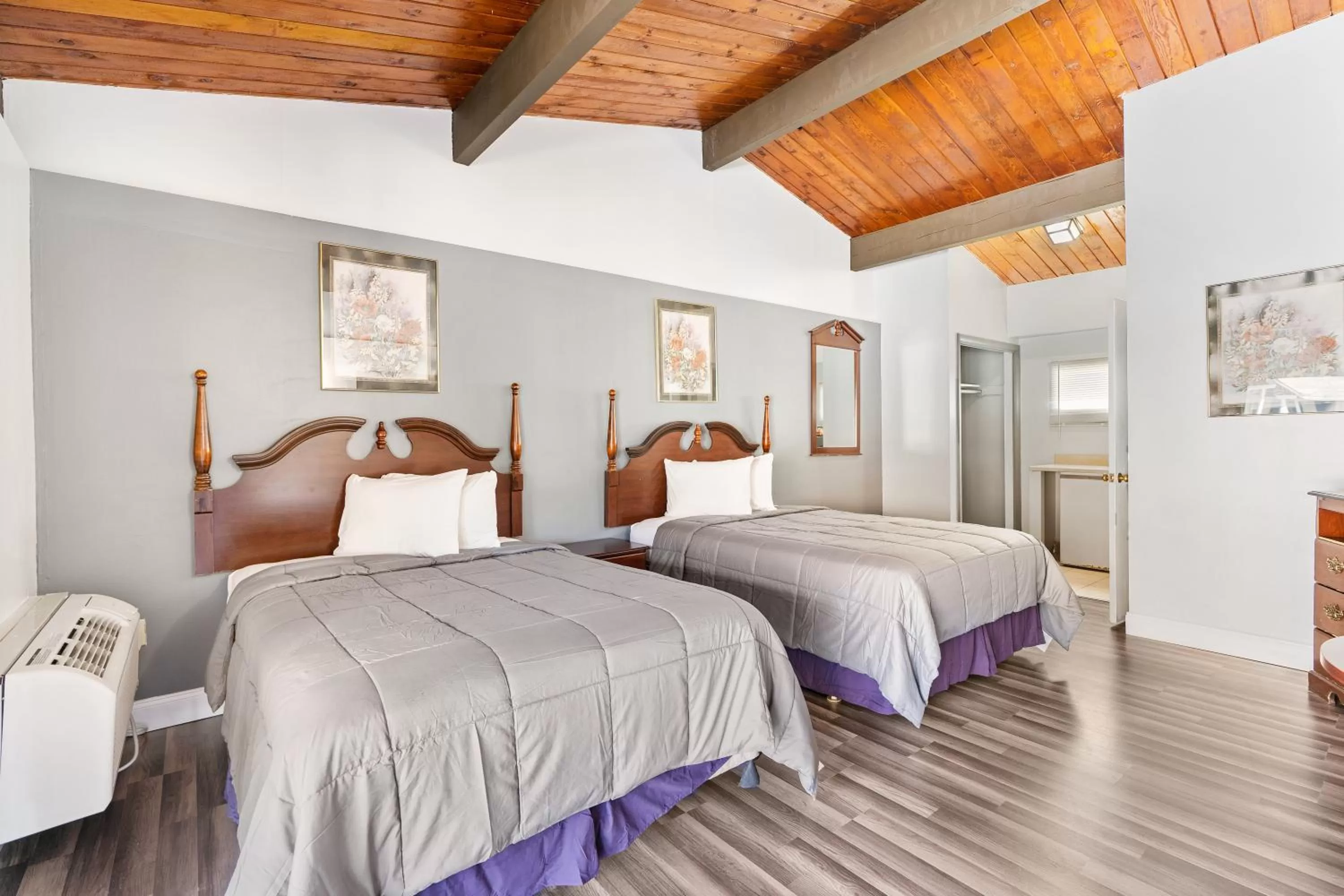 Bed in FairBridge Inn and Suites West Point