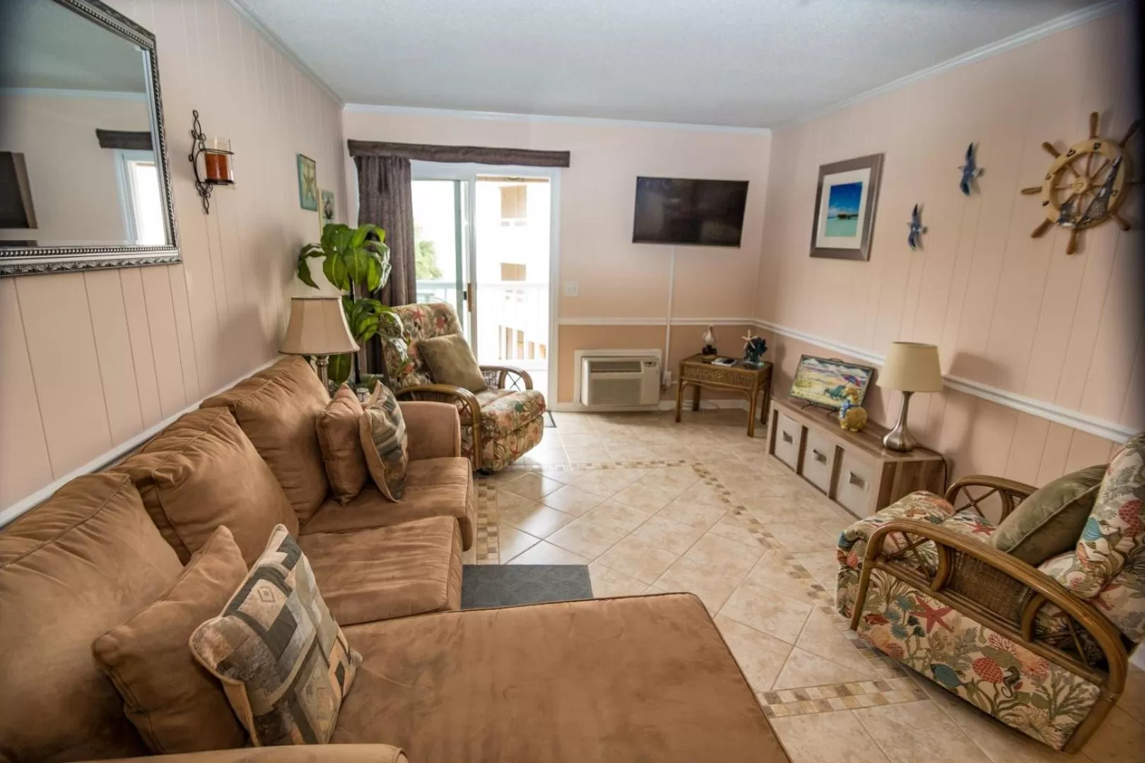 Living room in Beach Vacation Condos
