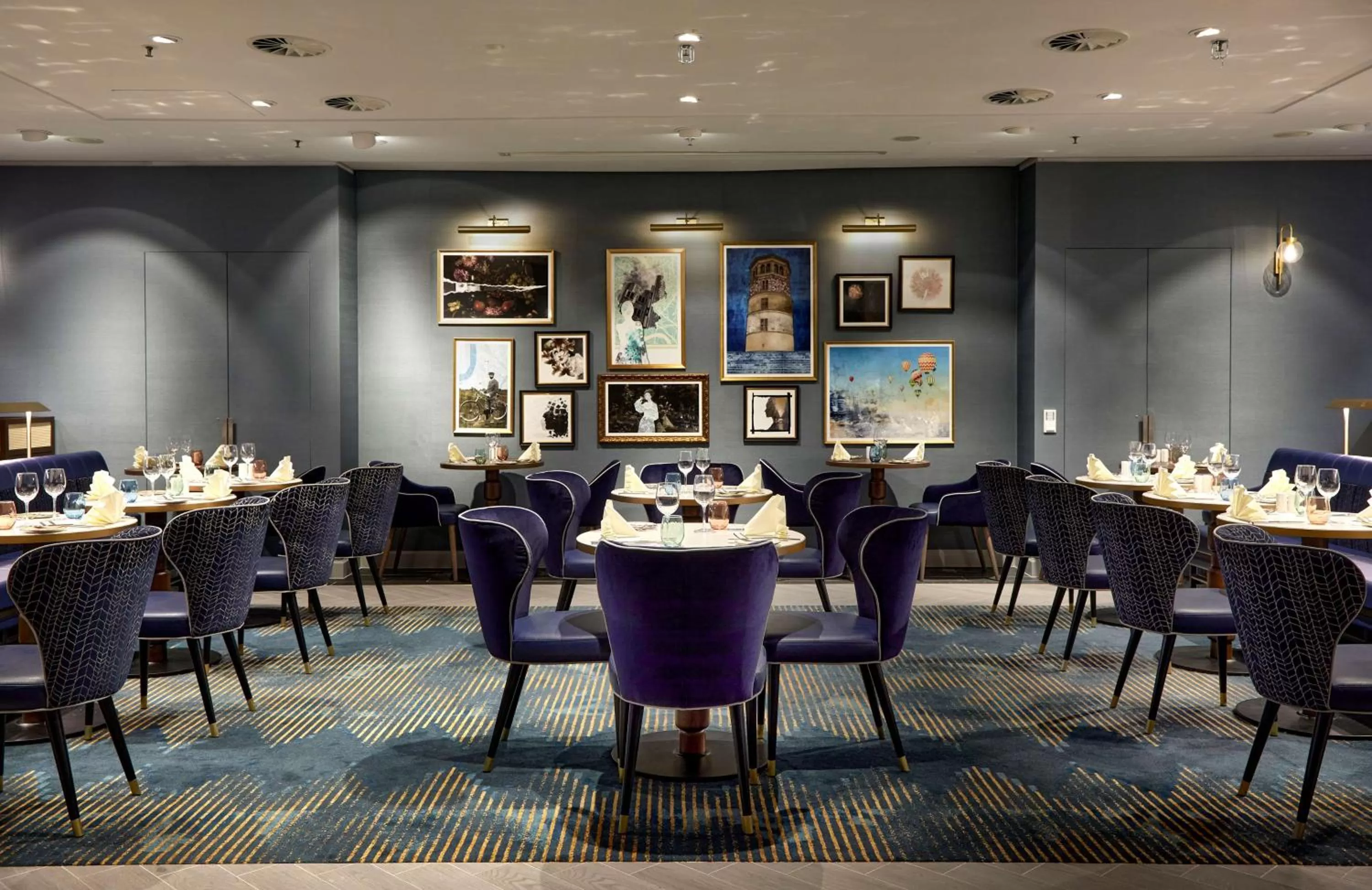 Restaurant/places to eat in Hilton Düsseldorf