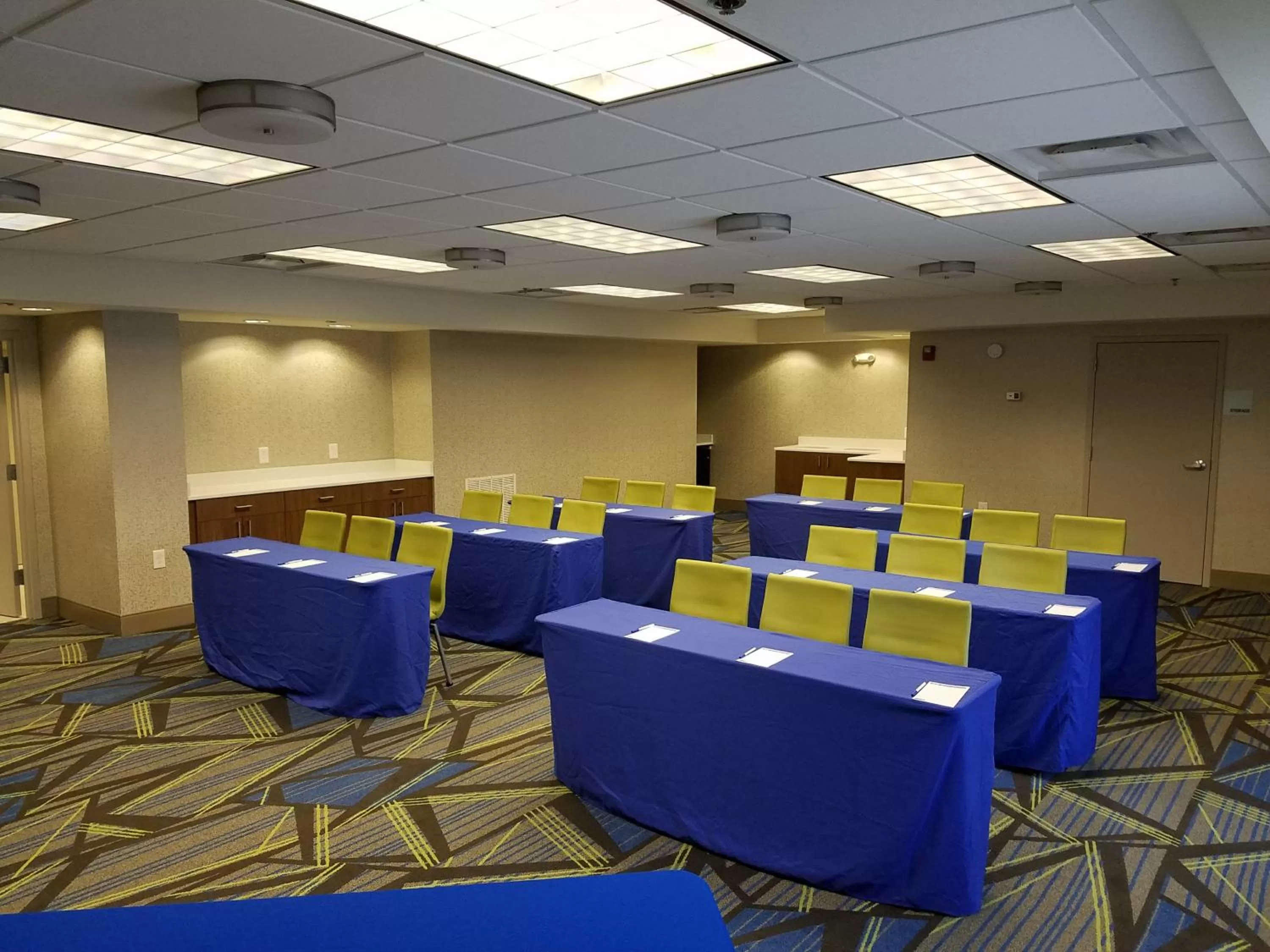 Meeting/conference room in Holiday Inn Express Hotel & Suites Jacksonville-South by IHG