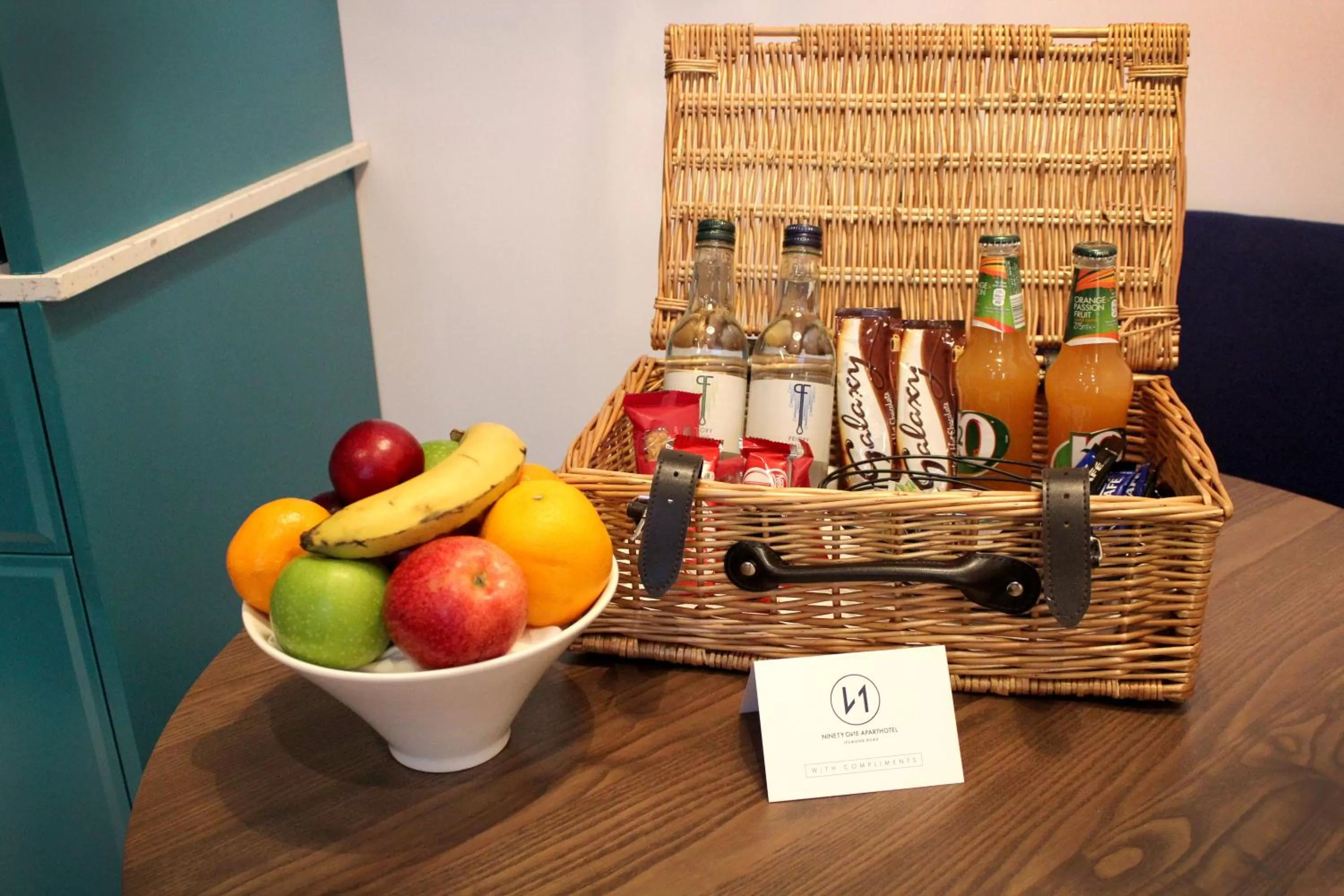 Food and drinks in 91 Aparthotel Jesmond Road