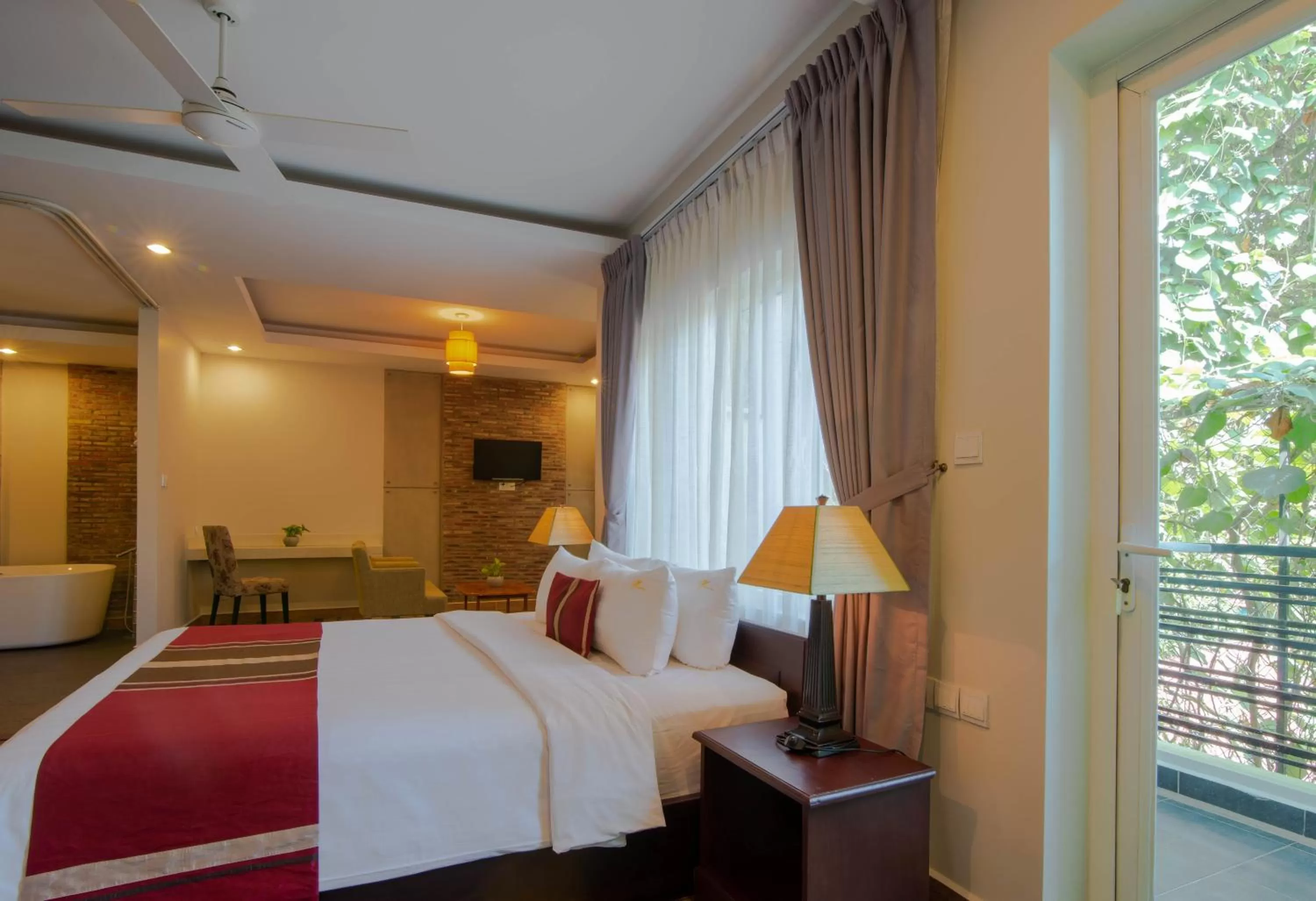 Bedroom, Bed in Sovanna Hotel