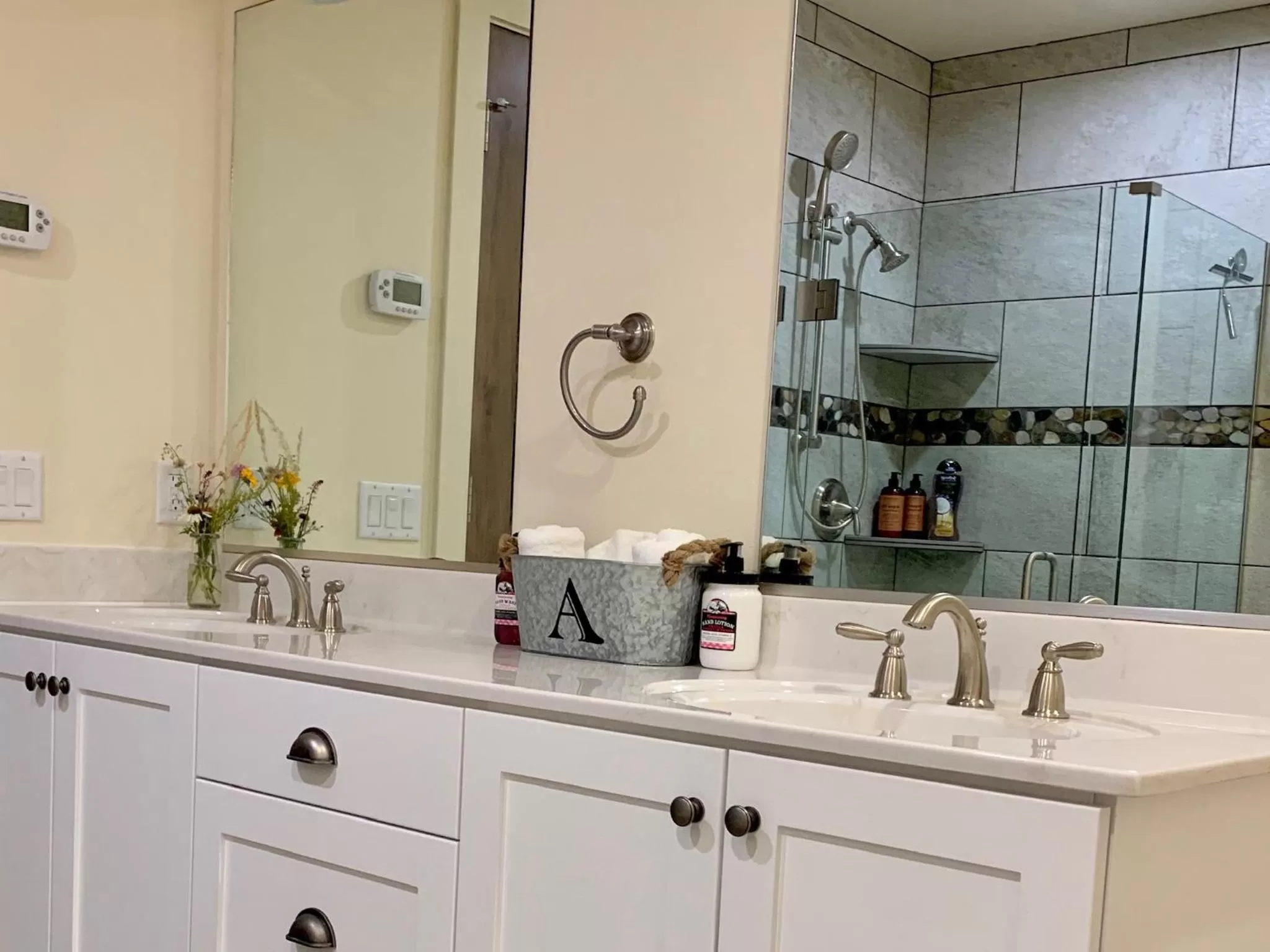 Bathroom in Annie's Place Bed & Breakfast