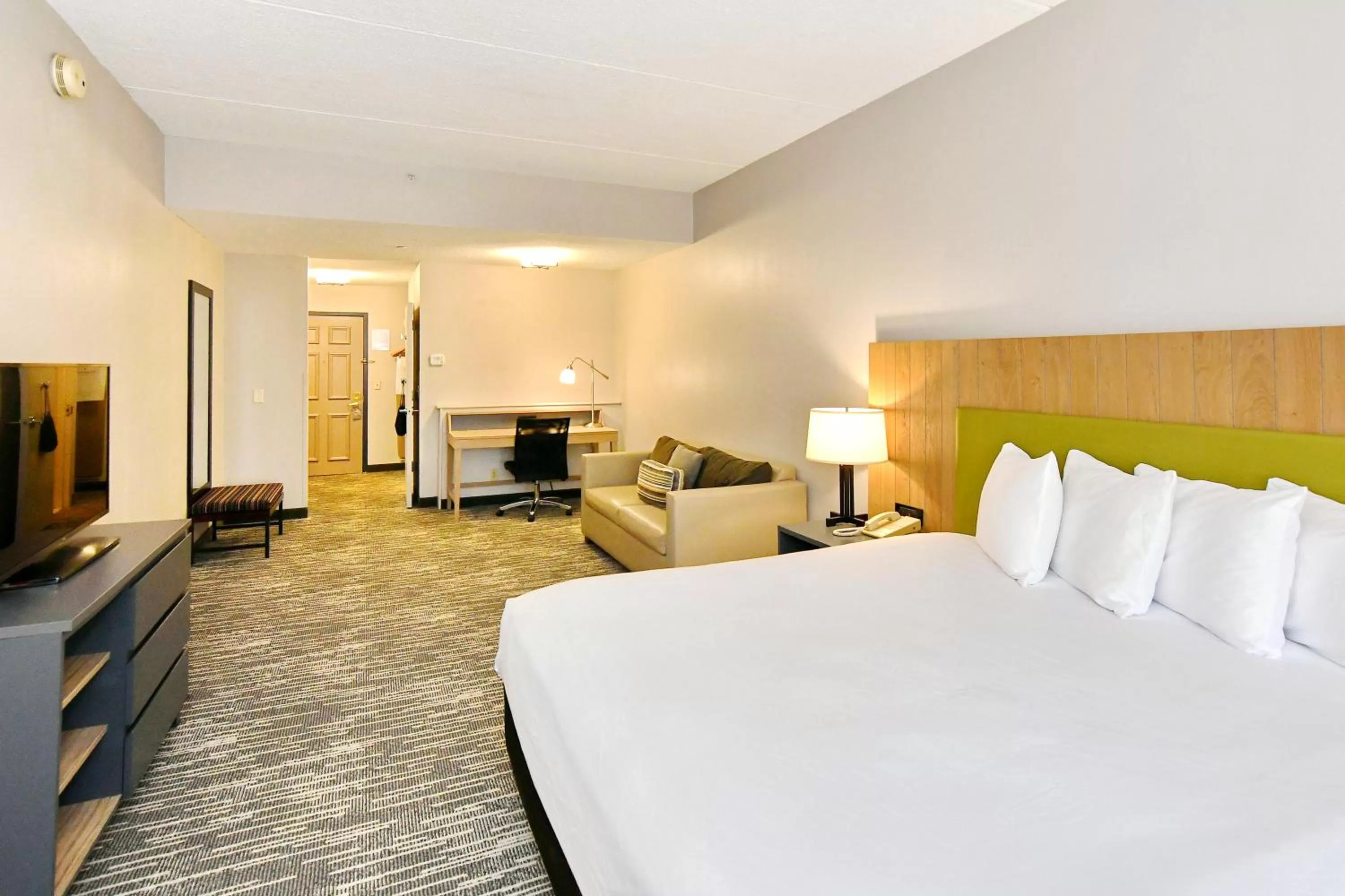 Country Inn & Suites by Radisson, Mount Morris, NY