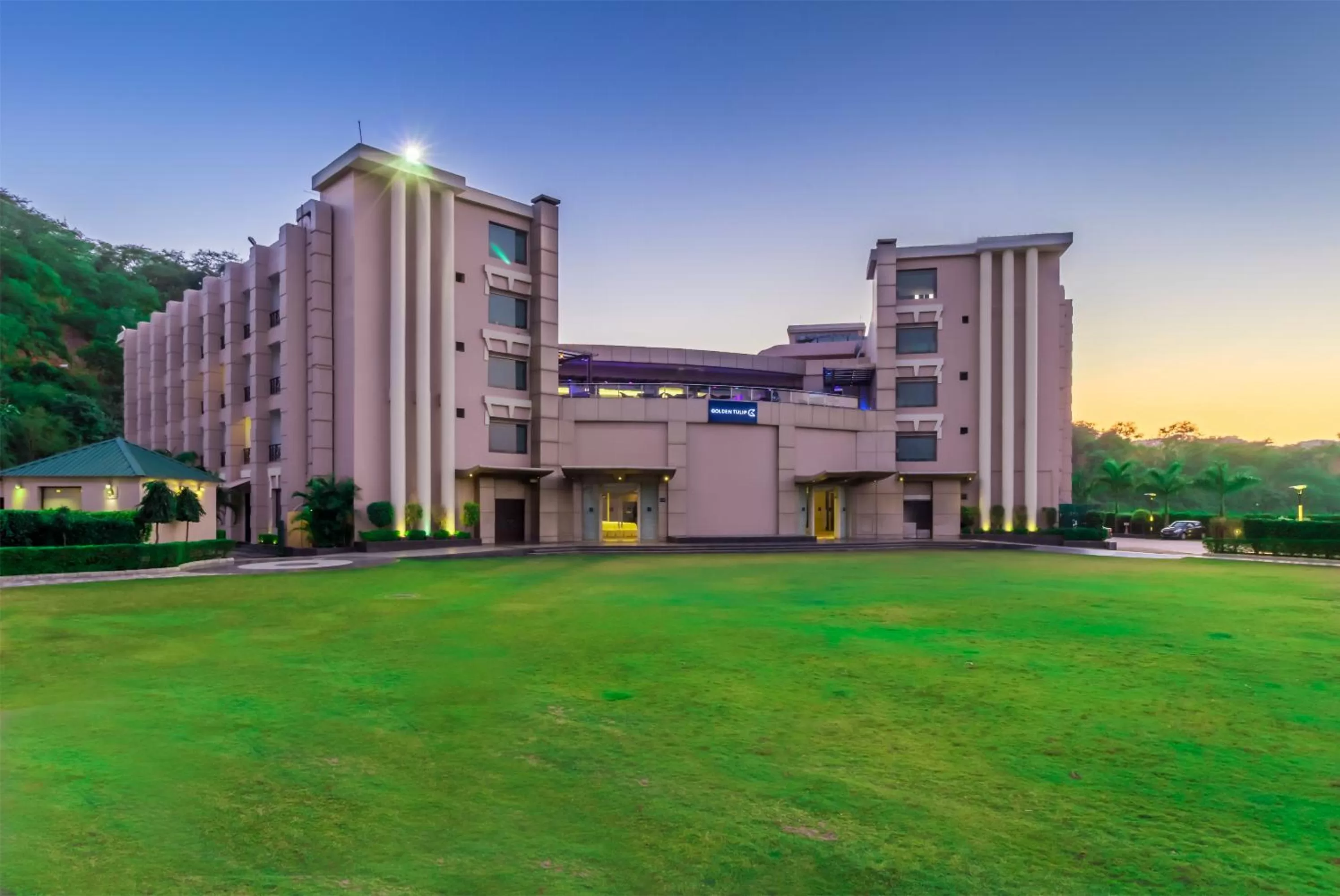 Facade/entrance in Golden Tulip Chandigarh, Panchkula