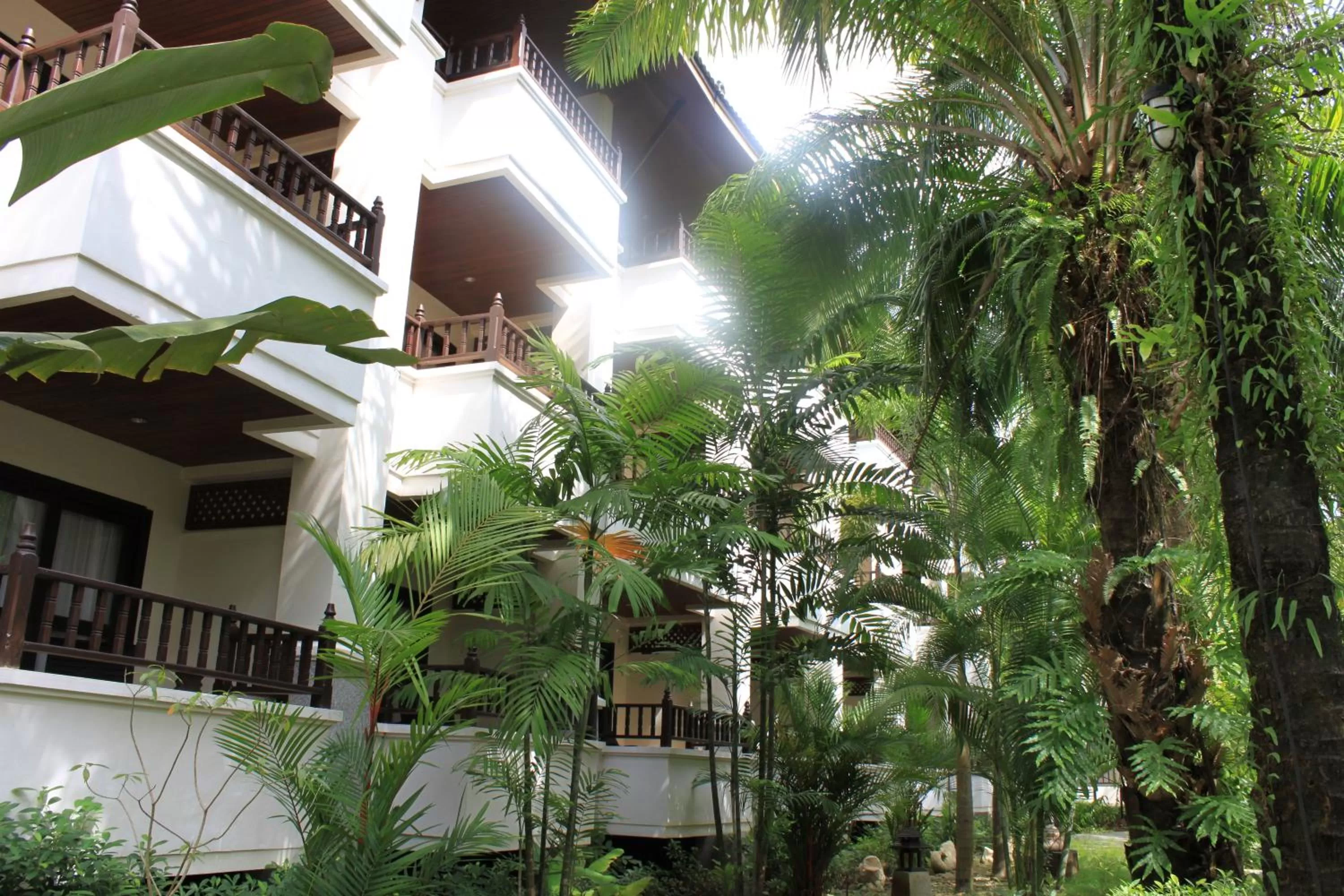 Garden in Mukdara Beach Villa & Spa Resort