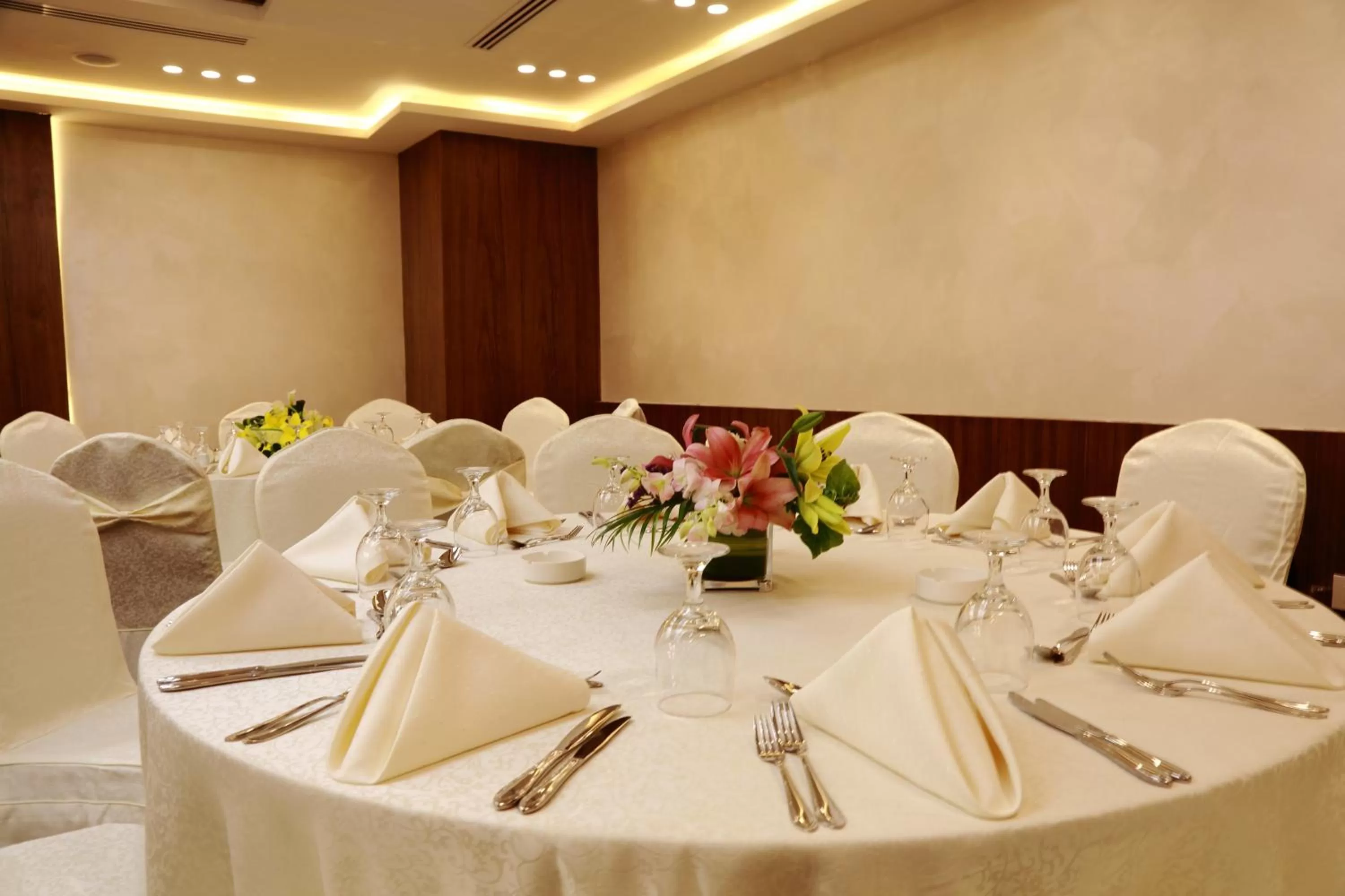 Banquet/Function facilities in Seven Roses Hotel