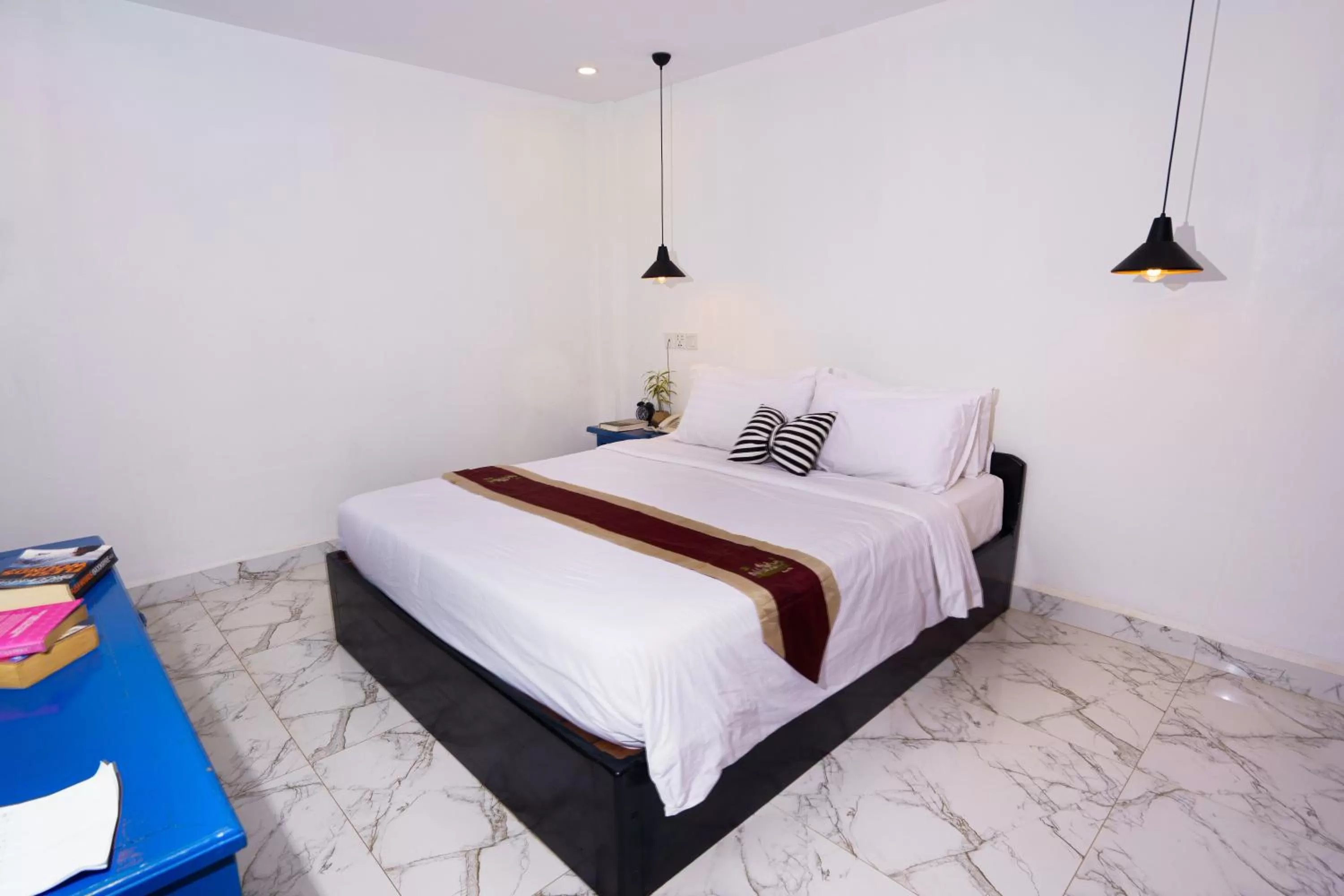 Bedroom, Bed in The Rabbit Hole Hotel & SPA