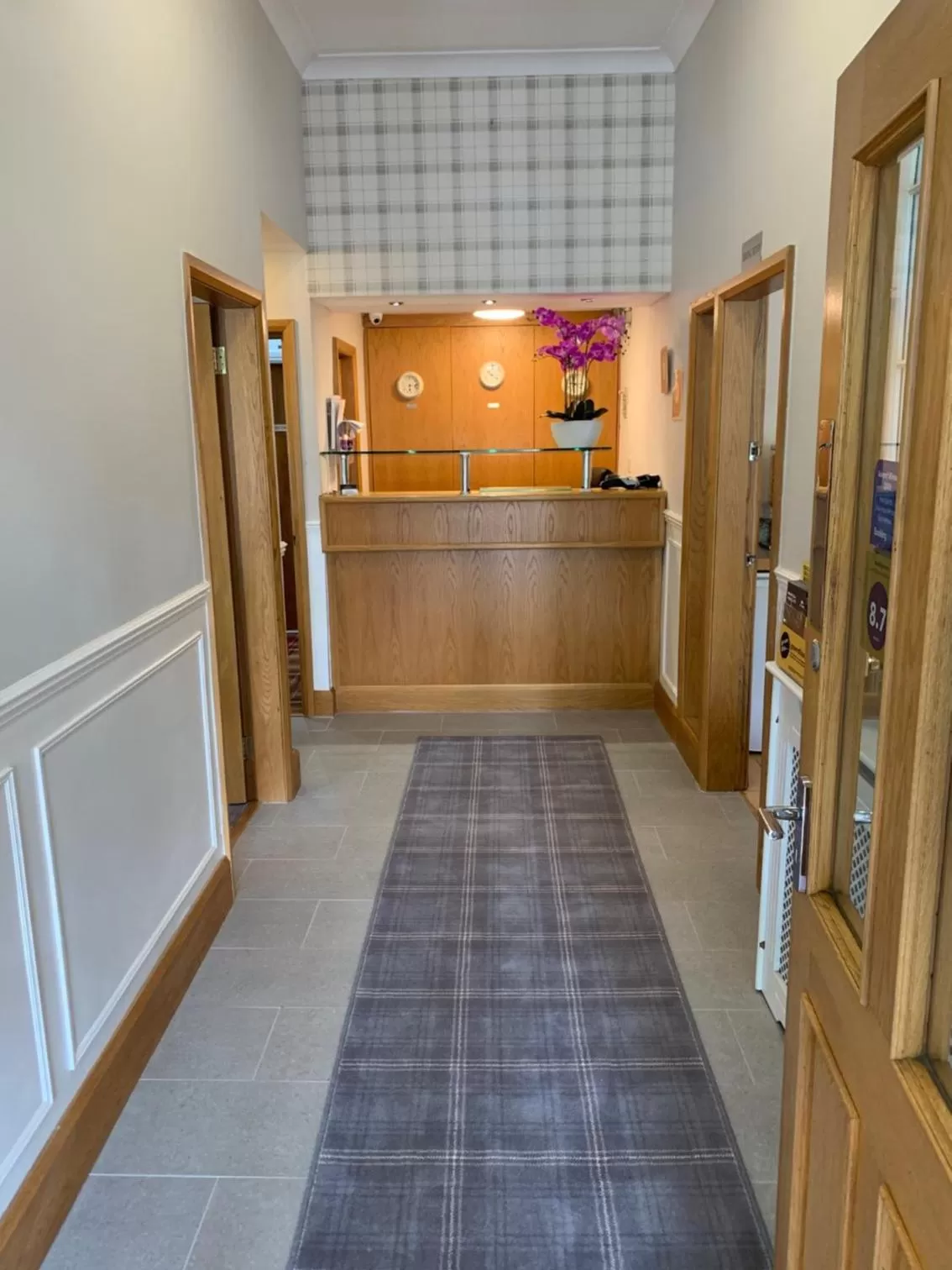 Facade/entrance in The Westlynne Hotel & Apartments