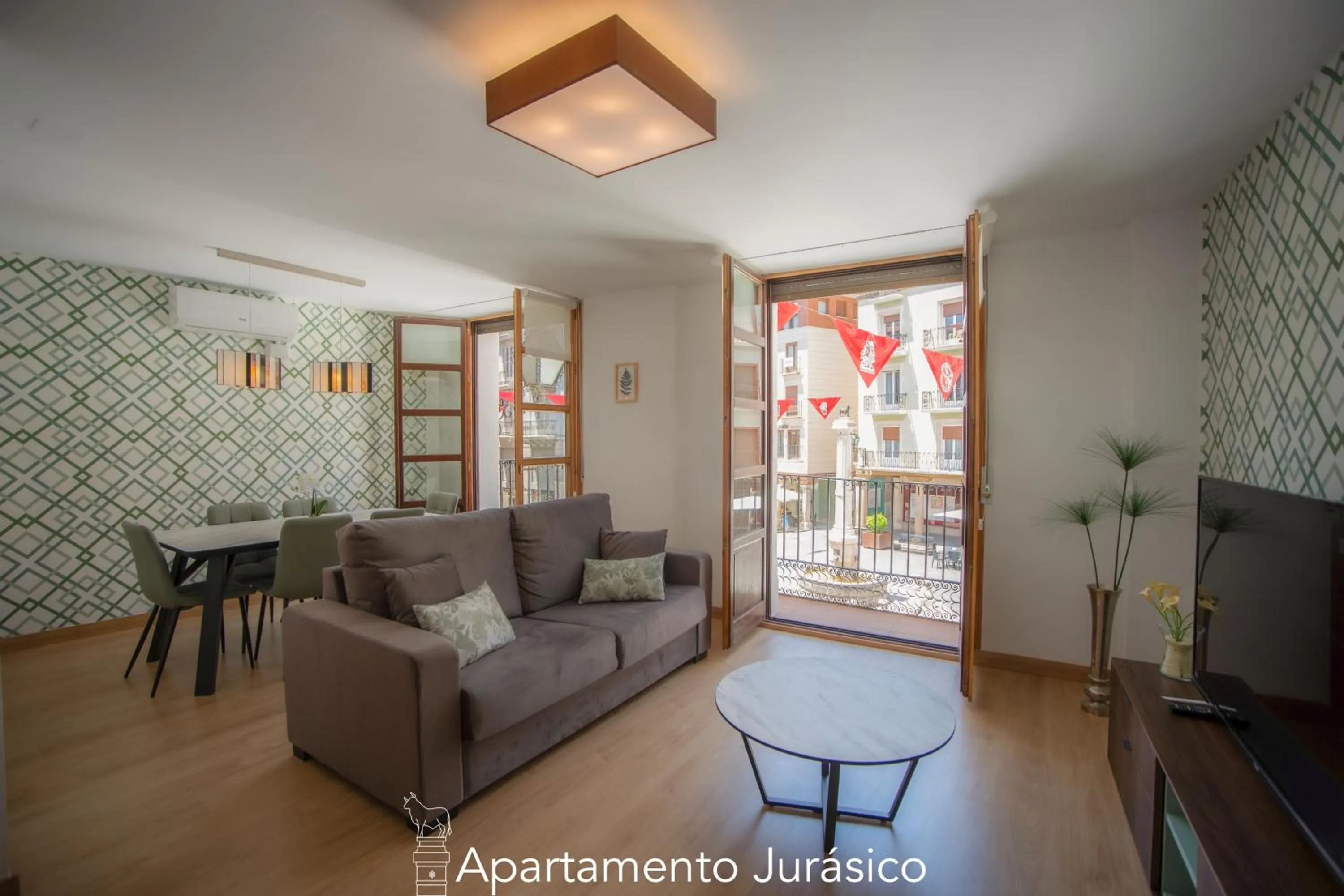 Deluxe Apartment in Apartamentos Plaza del Torico Teruel