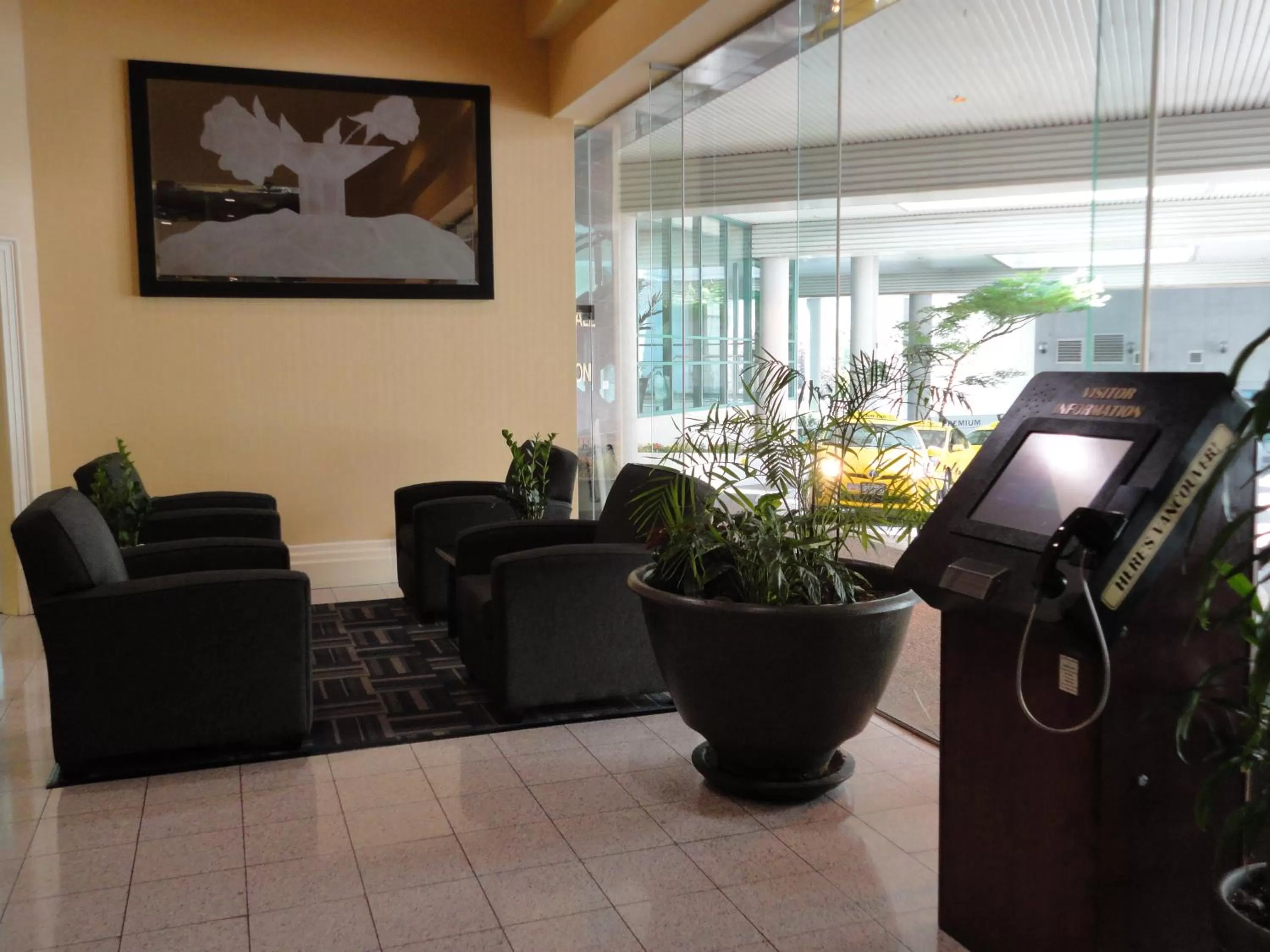 Lobby or reception in Rosedale on Robson Suite Hotel