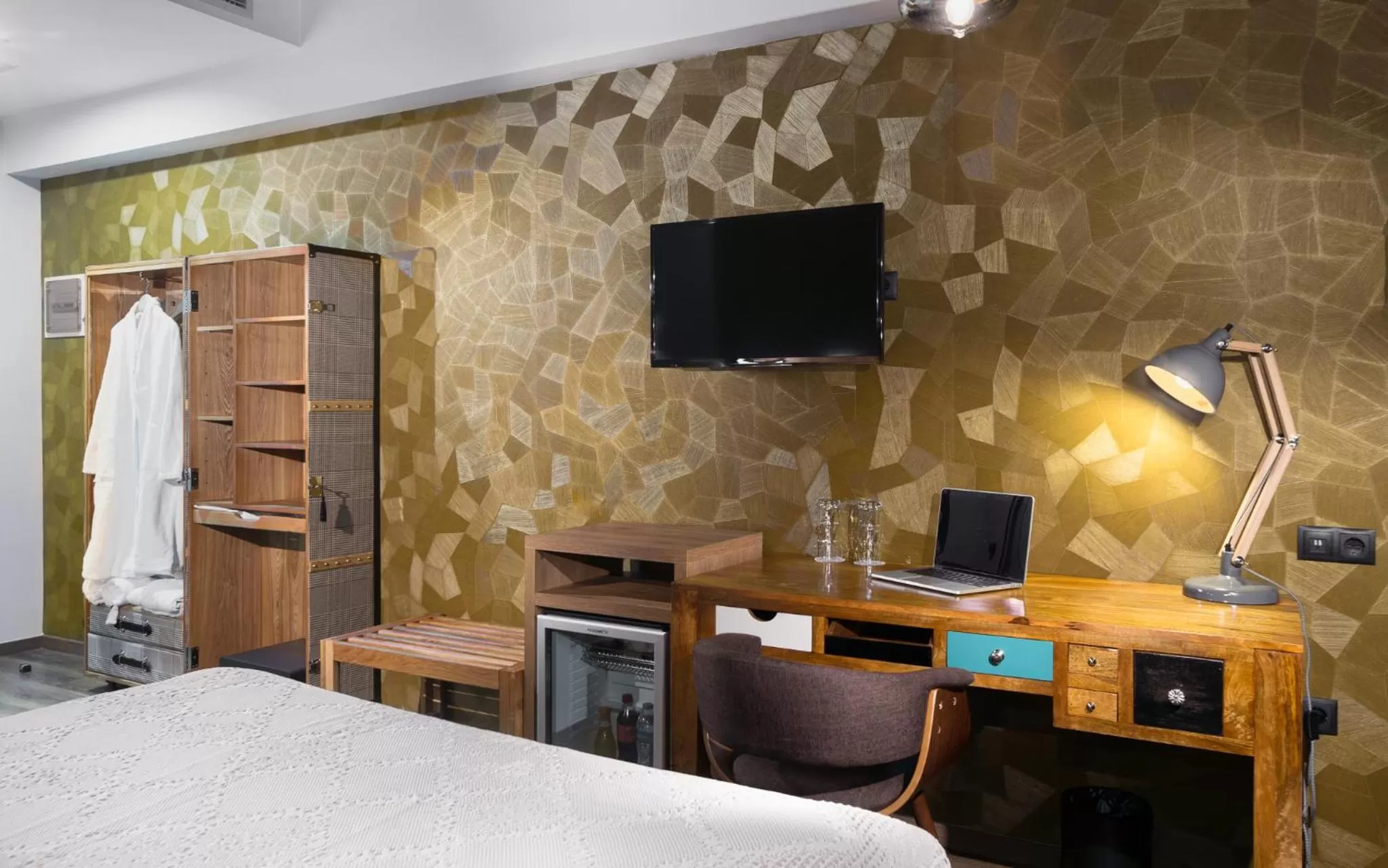 Bed in 360Degrees Pop Art Hotel