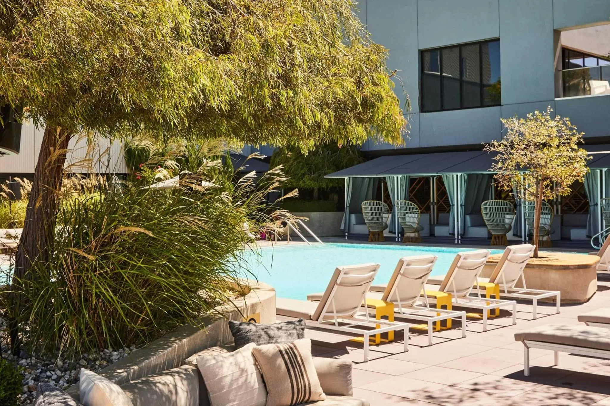 Swimming pool in Kimpton Sawyer Hotel by IHG