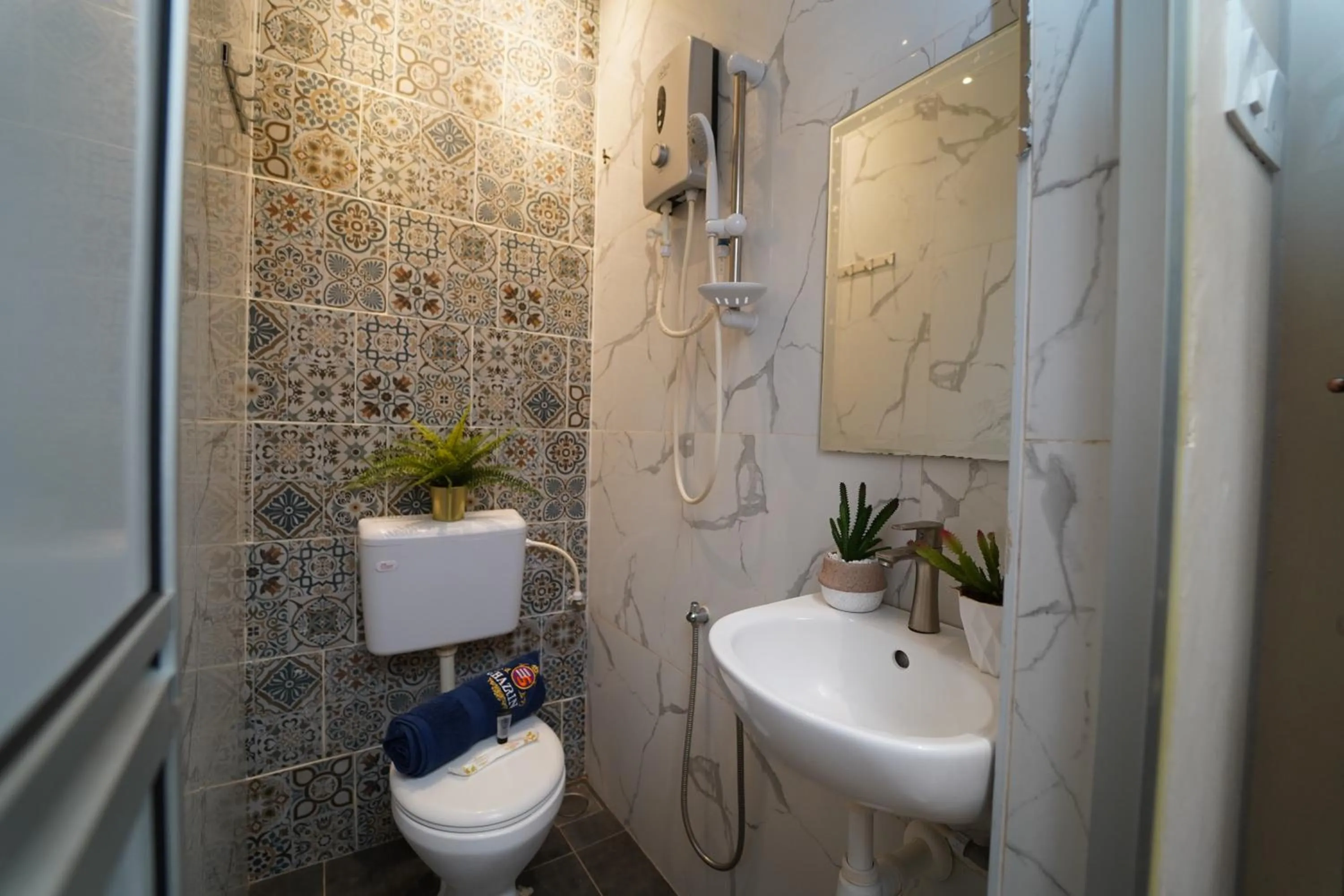 Ghazrin's Classic Hotel JB