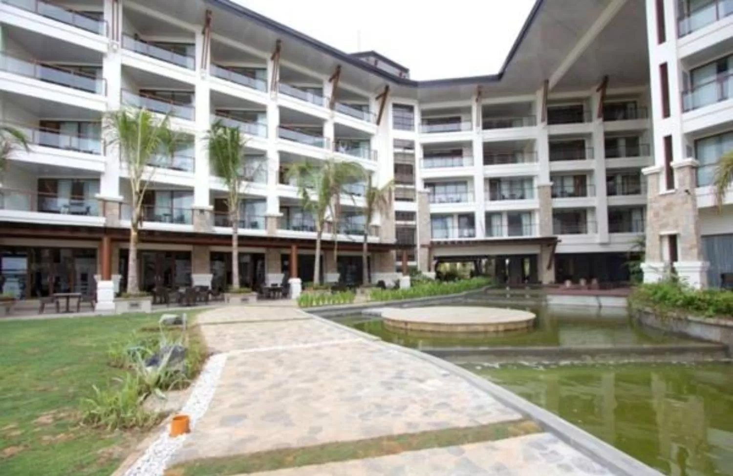 Property building in The Bellevue Resort