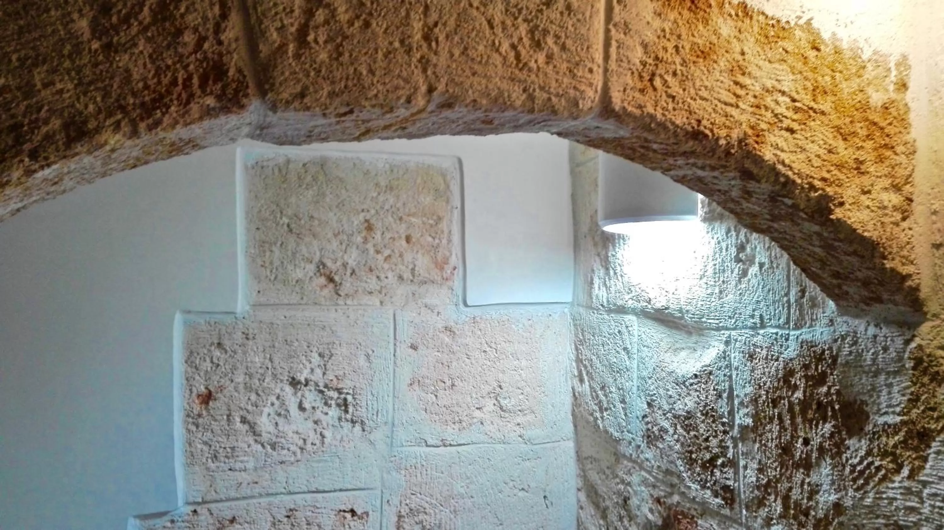 Decorative detail in La Torre e il Mare Rooms by STHEY