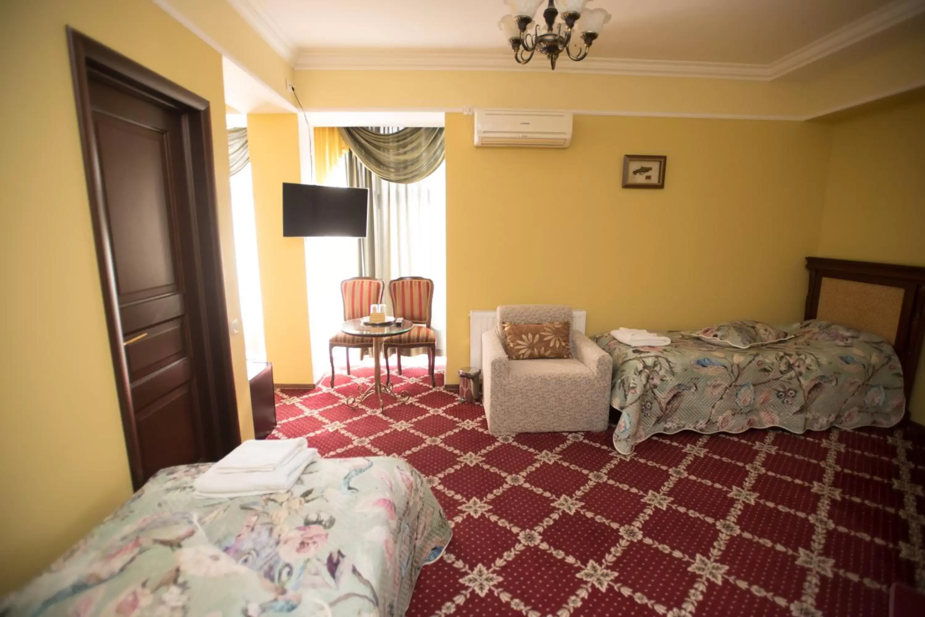 Superior Twin Room with City View in Altin Palace Superior Twin Room with City View in Altin Palace