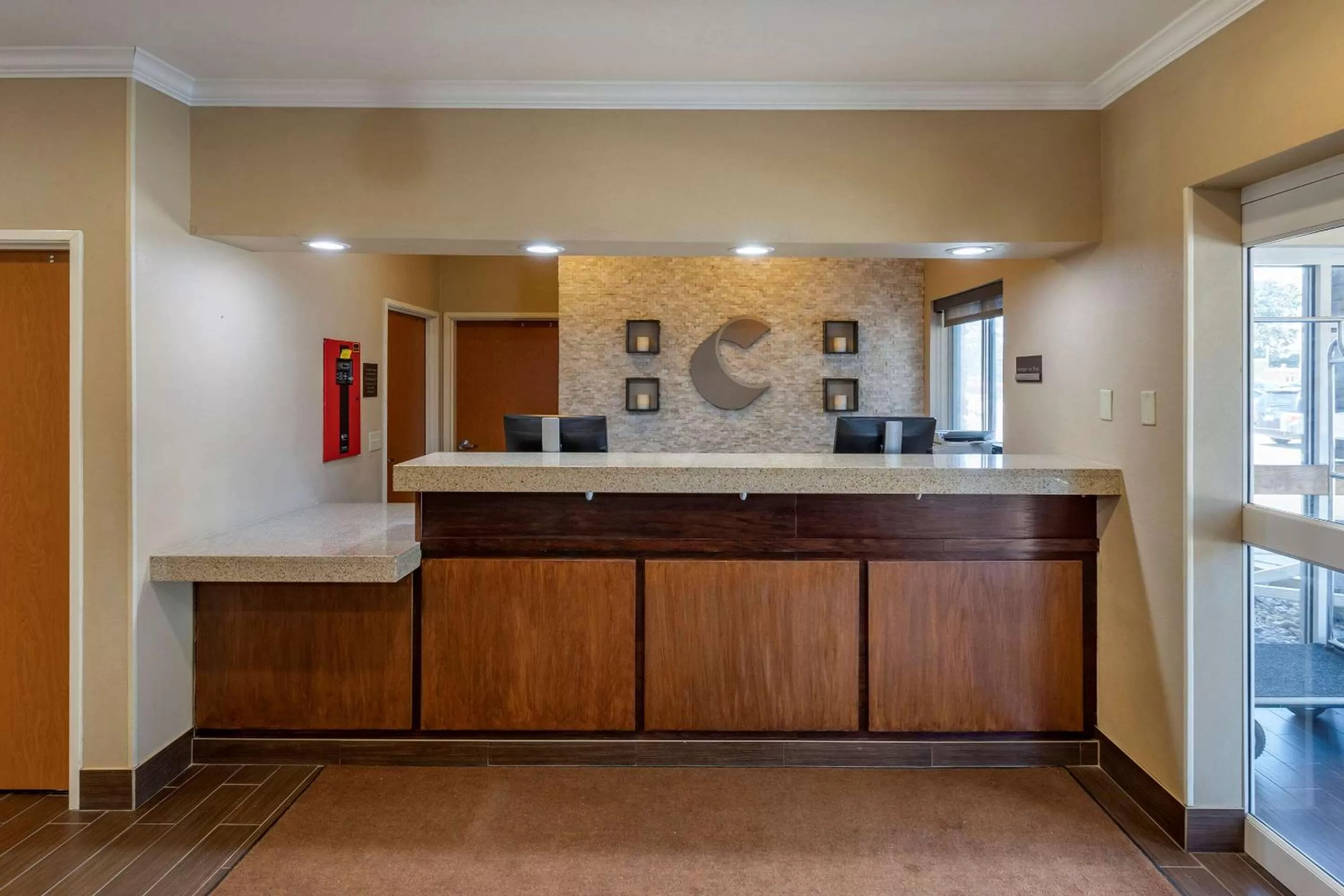 Lobby or reception in Comfort Inn & Suites Waterloo - Cedar Falls