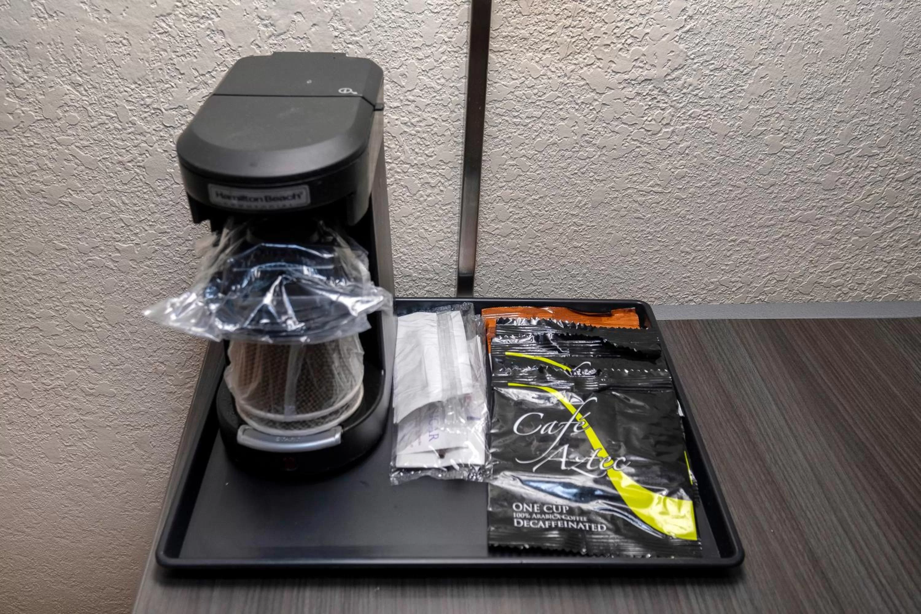 Photo of the whole room in Red Roof Inn Houston North - FM1960 & I-45