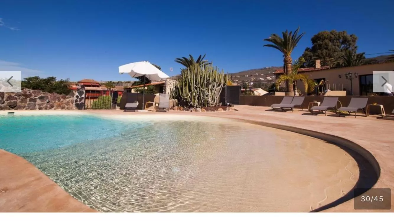 Swimming Pool in Paraiso villas