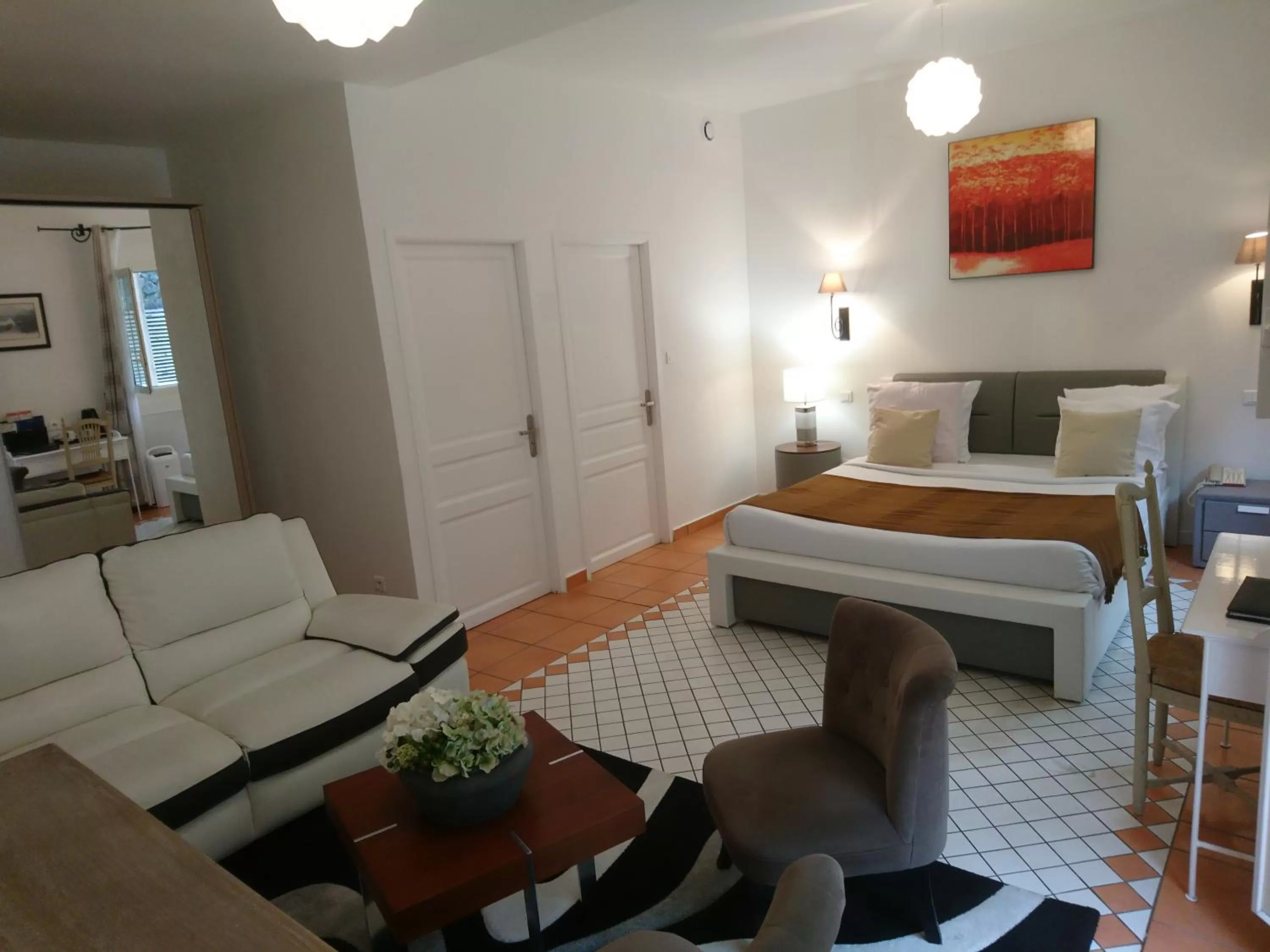 Photo of the whole room, Bed in Hotel Le Cilaos