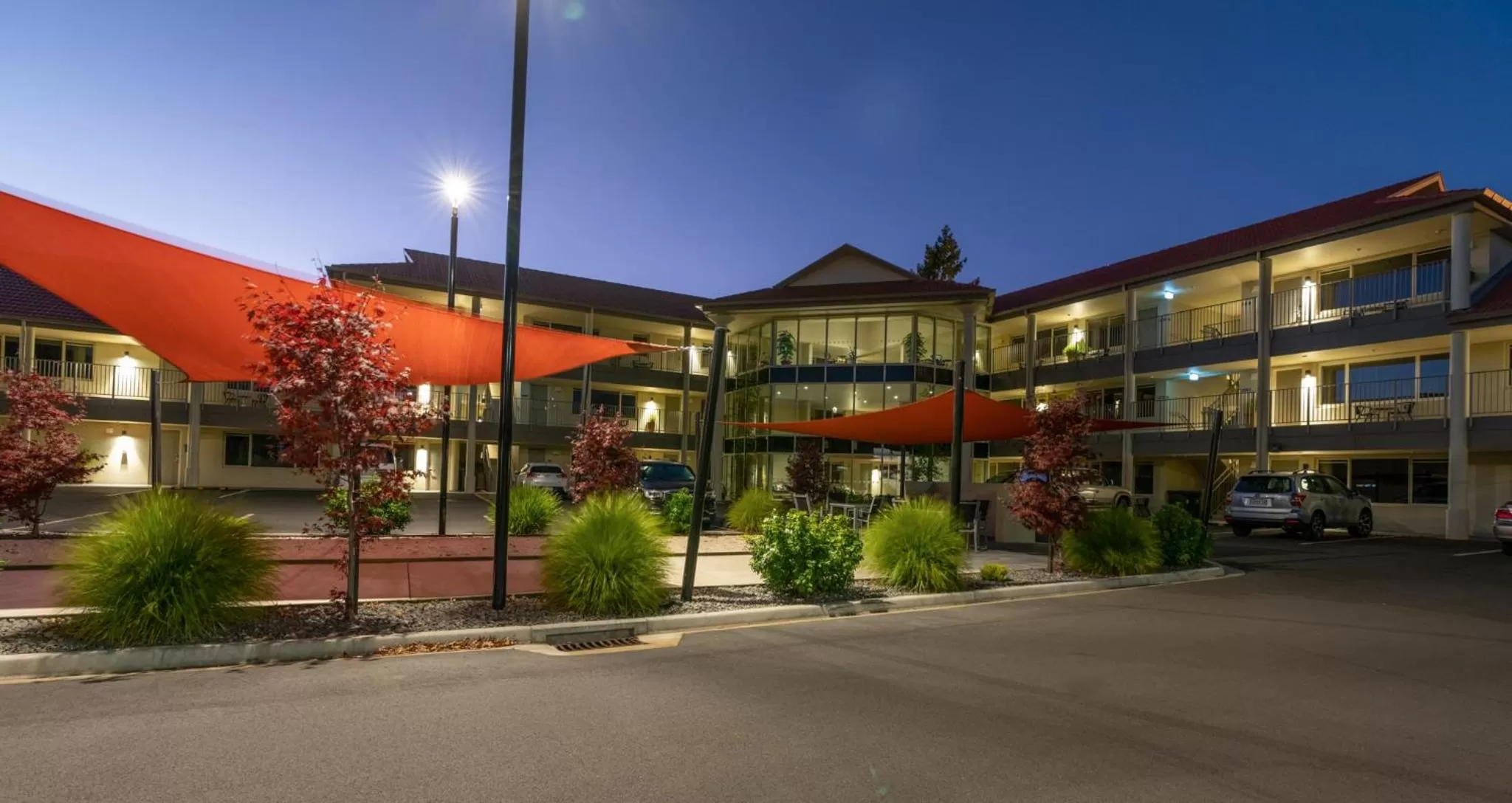 Property building in Regal Palms Resort