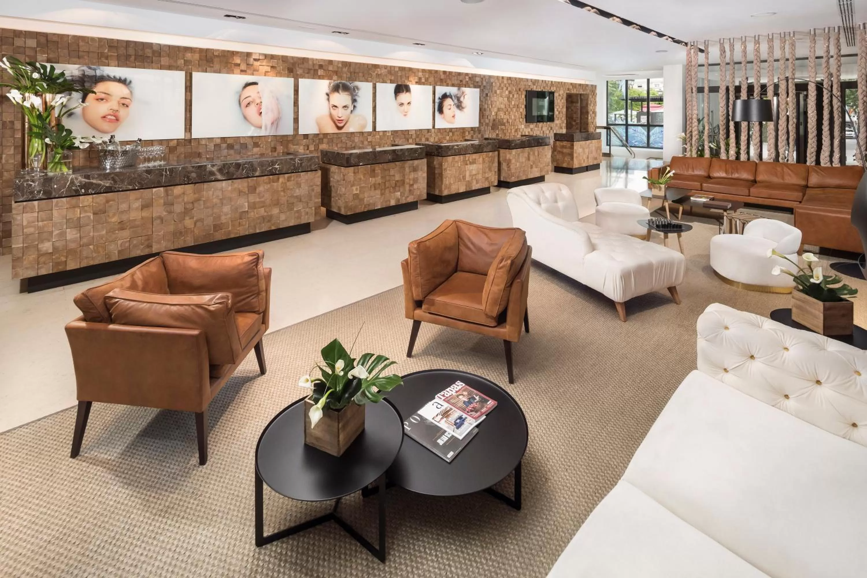 Lobby or reception in ME Madrid Reina Victoria by Meliá