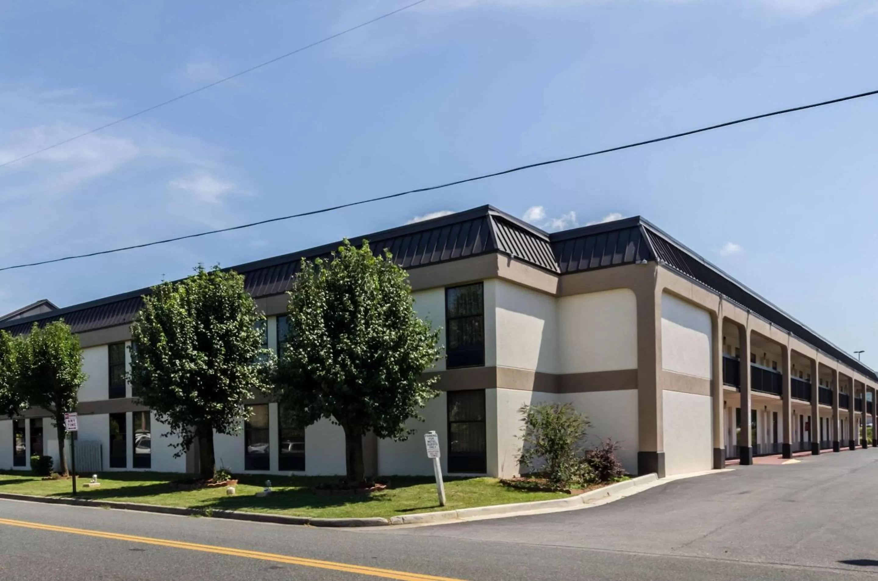 Property building in Quality Inn Lynchburg