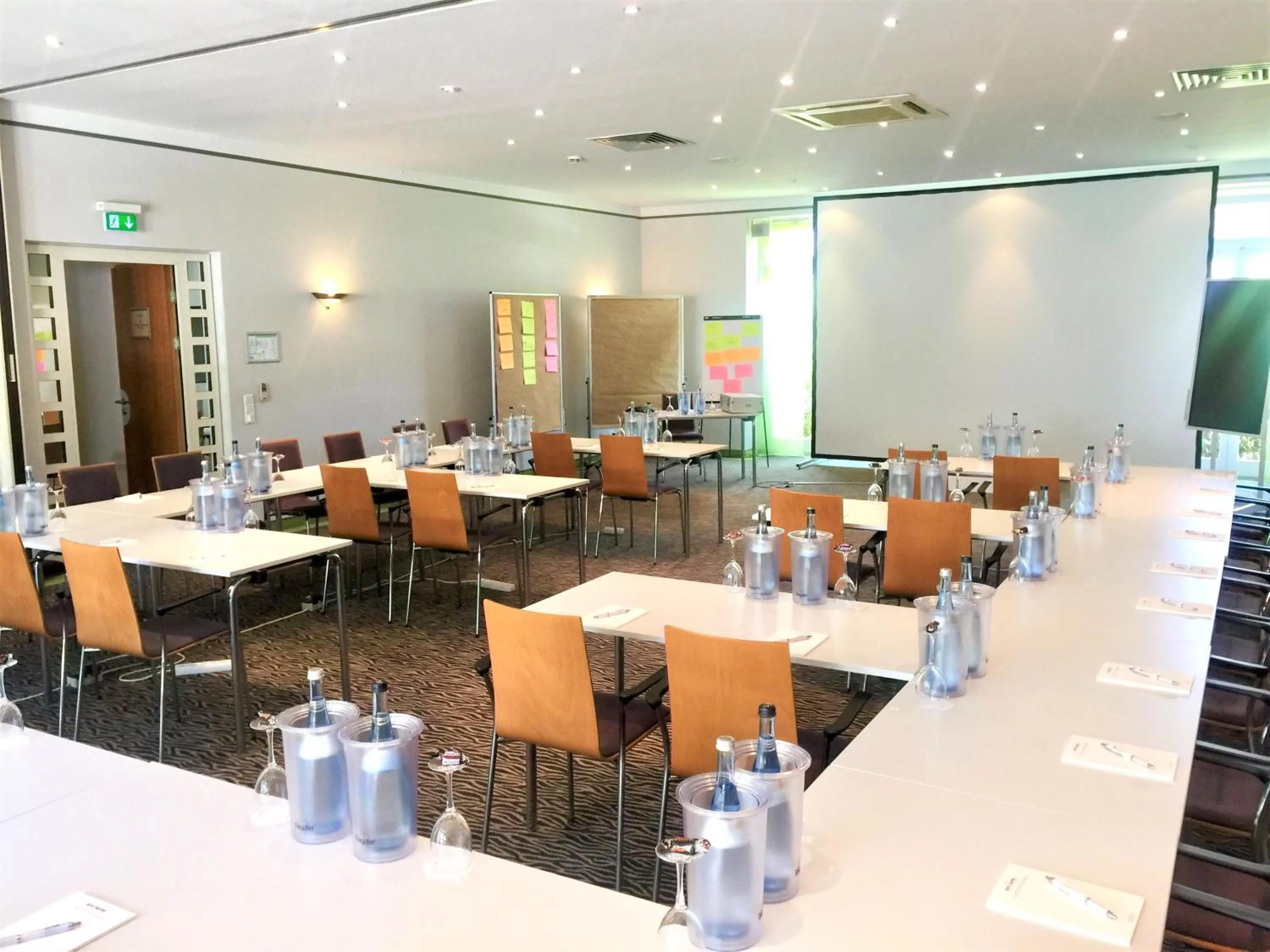 Business facilities in Hotel Ambiente Walldorf