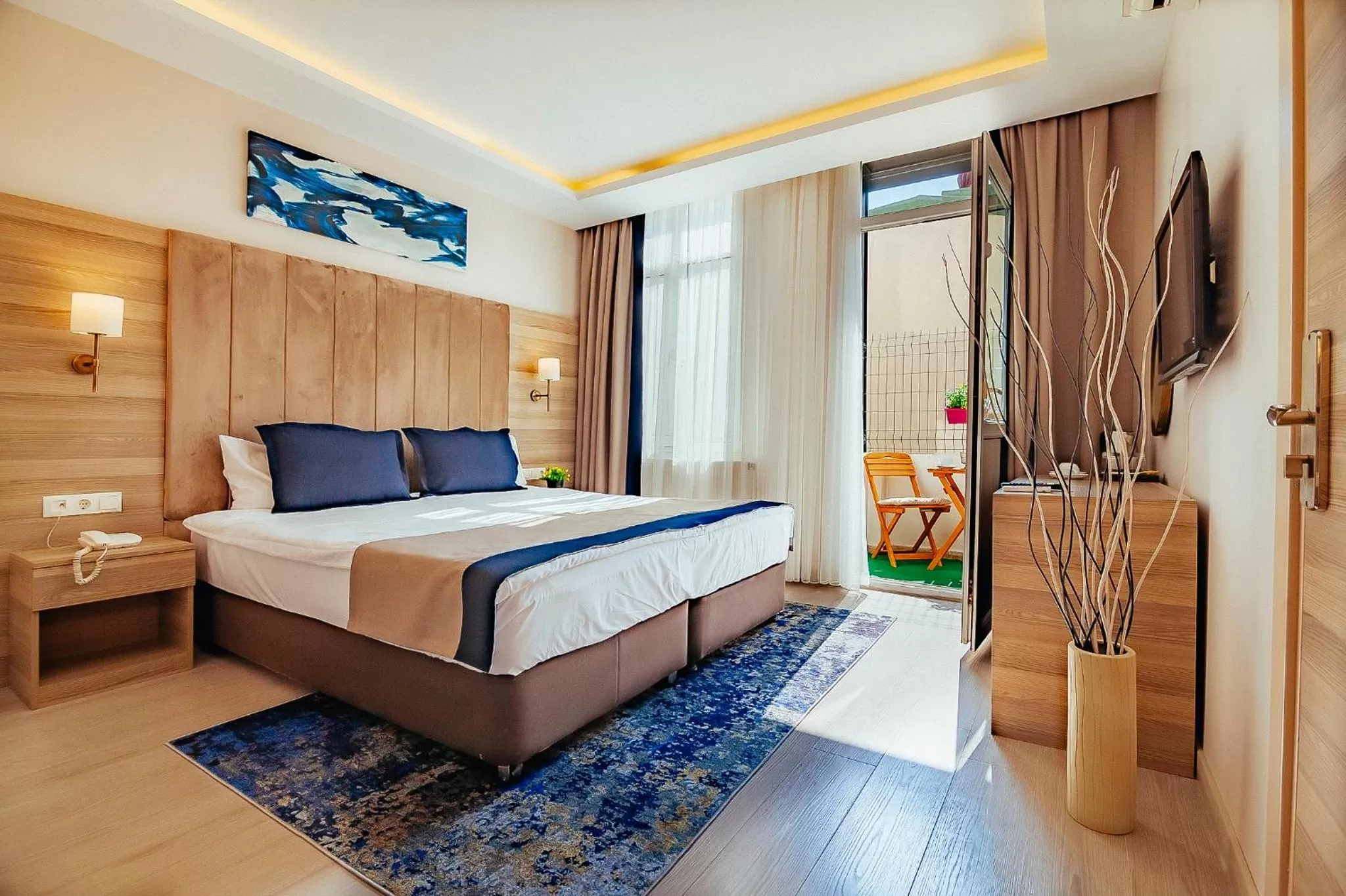 Photo of the whole room, Bed in The Milltown Hotel