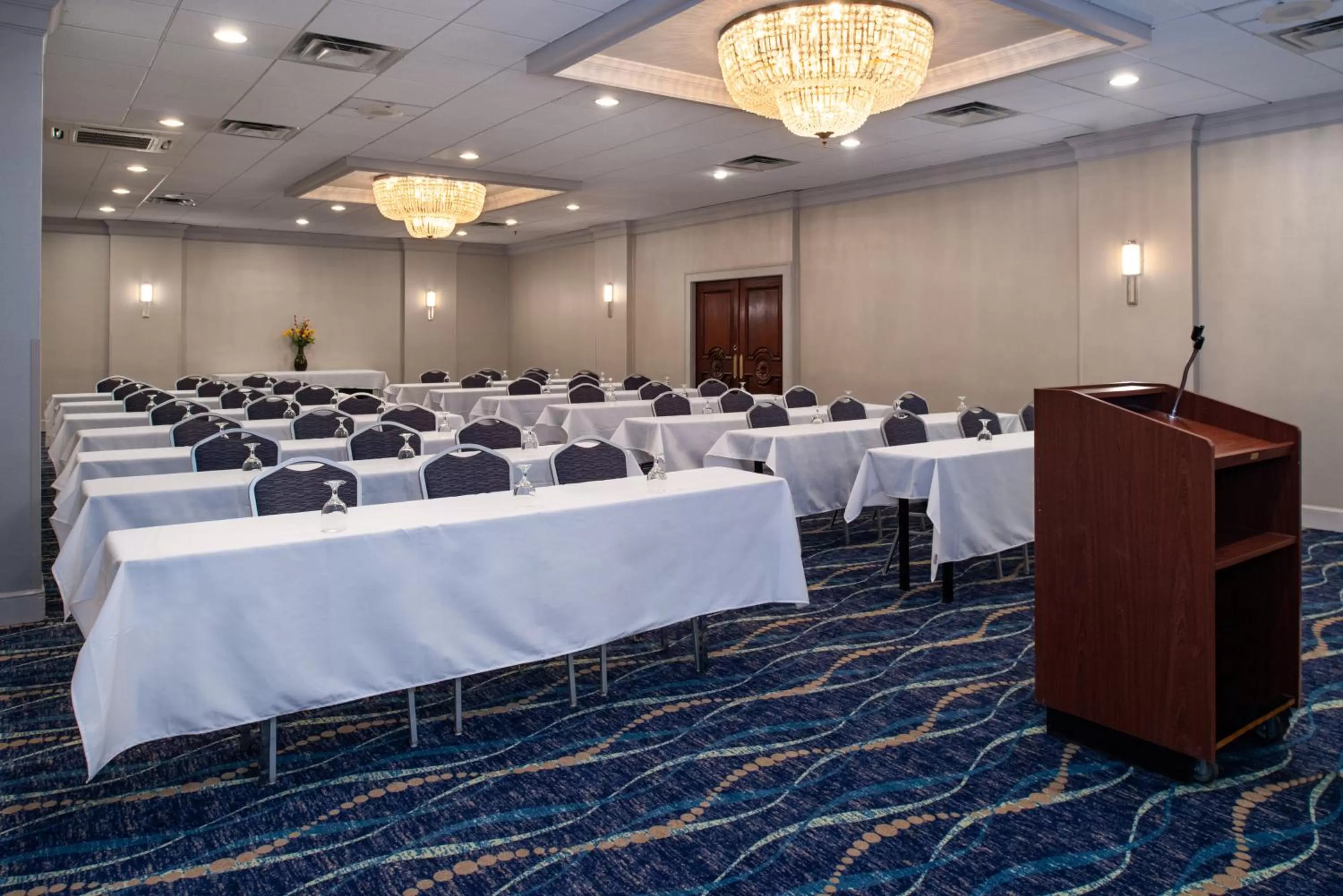 Banquet/Function facilities in Doubletree By Hilton Concord Downtown