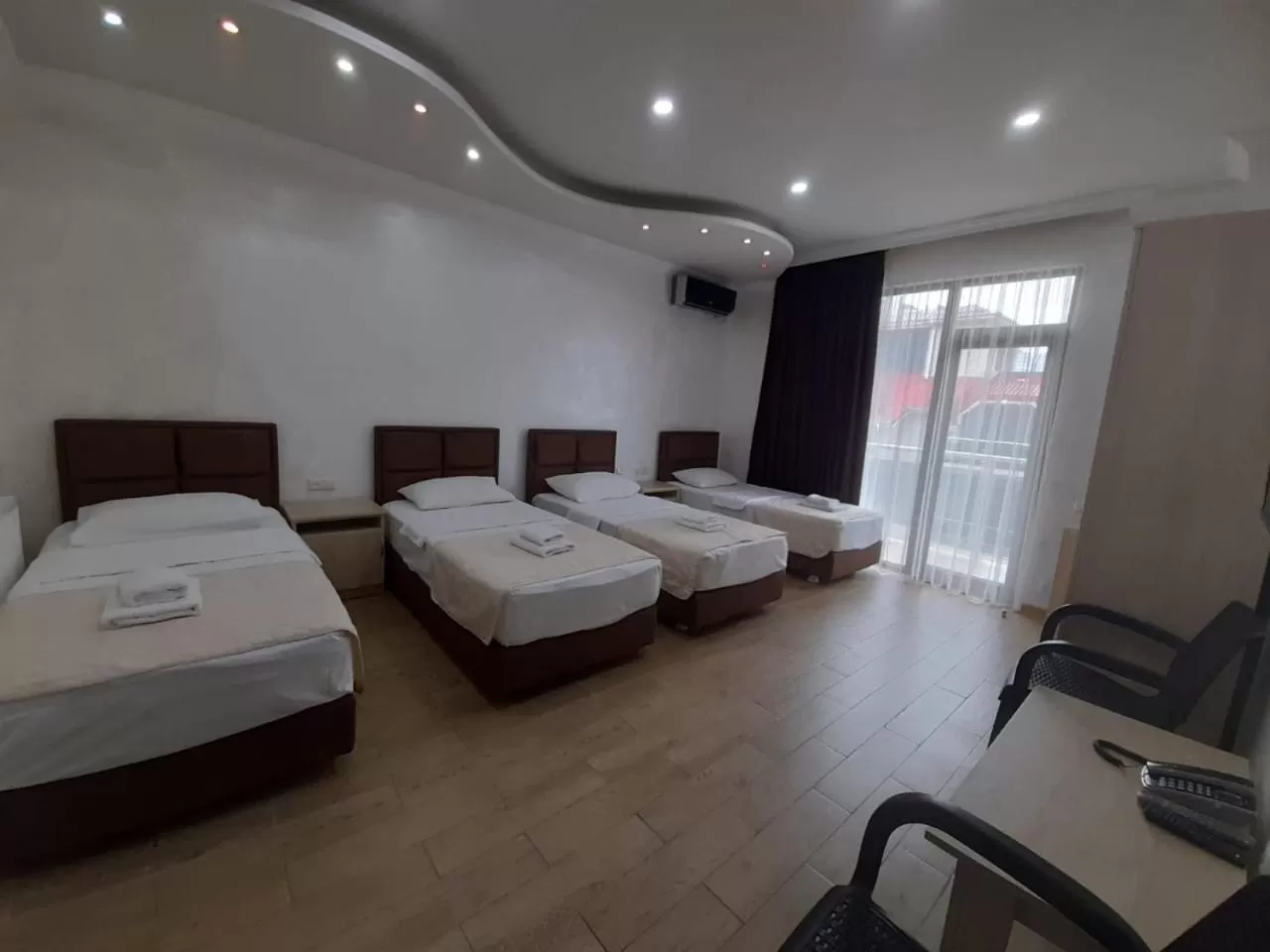 TV and multimedia in Hotel Royal Palace