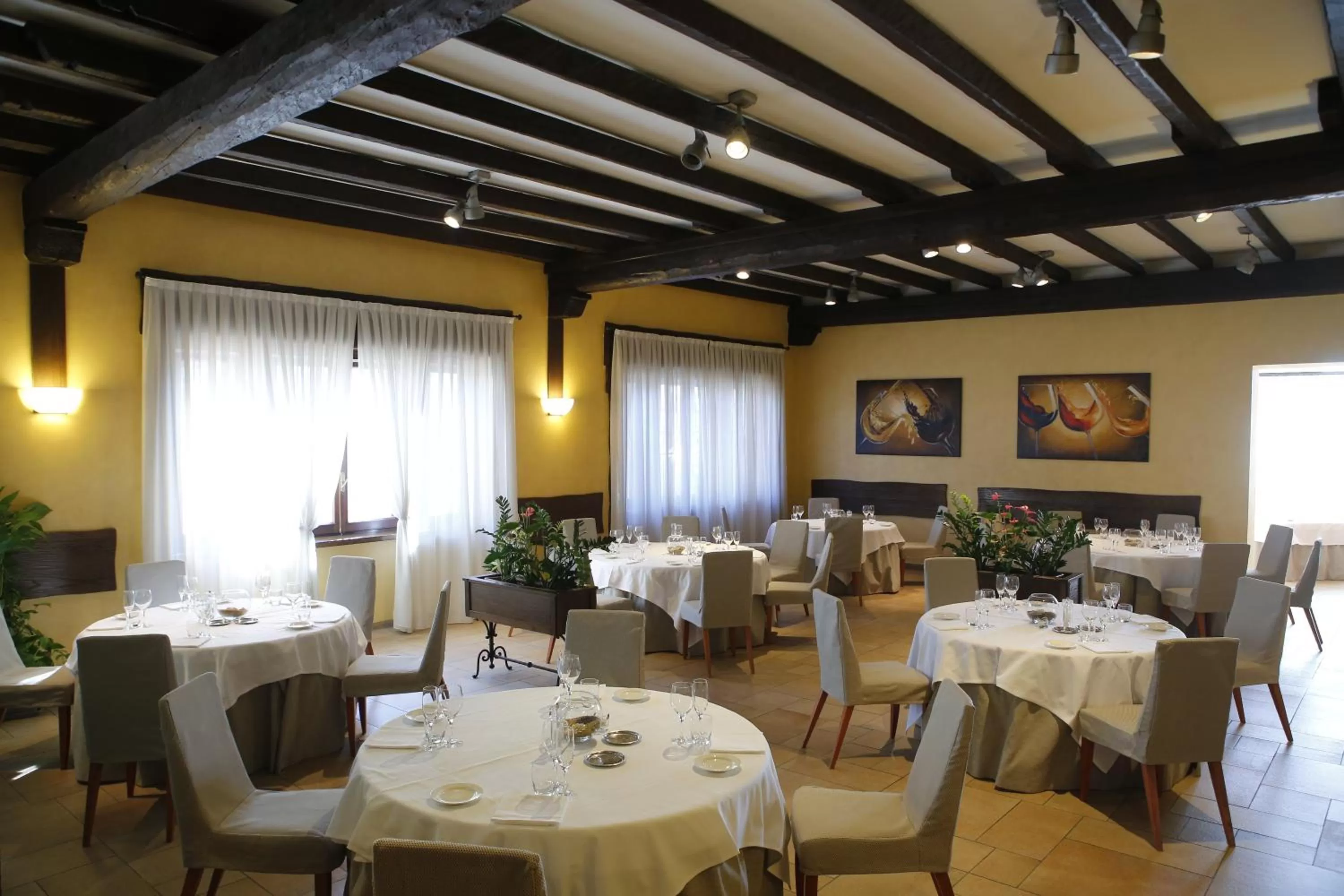 Restaurant/places to eat in Scia' On Martin