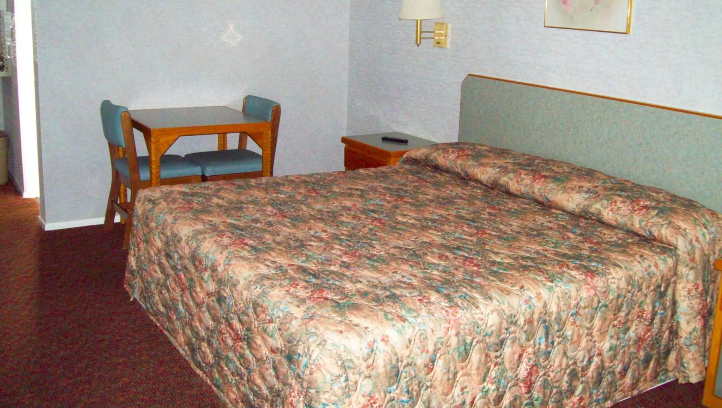 Photo of the whole room, Bed in Blue Mist Motel Florence