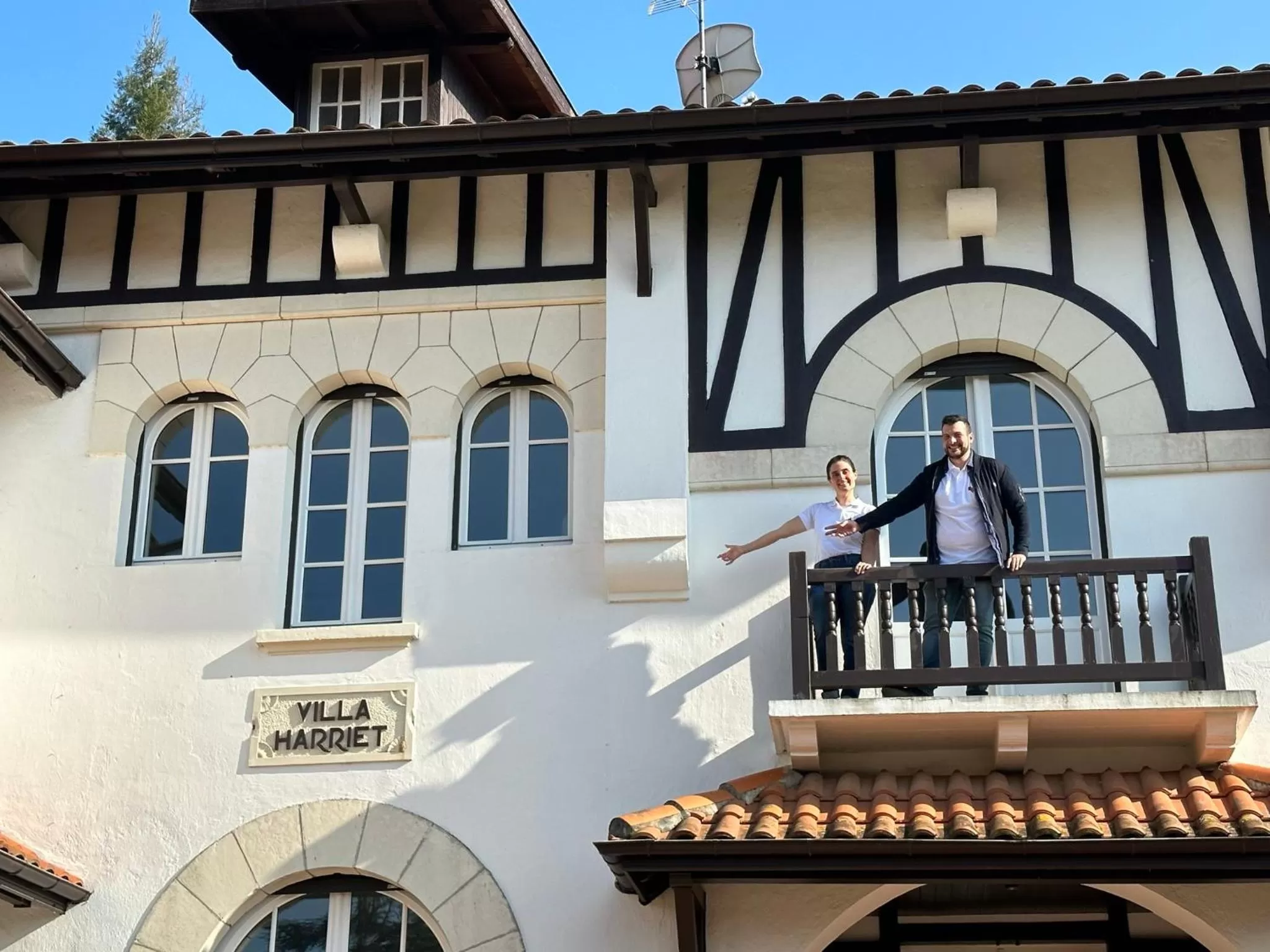 Property Building in Villa Harriet