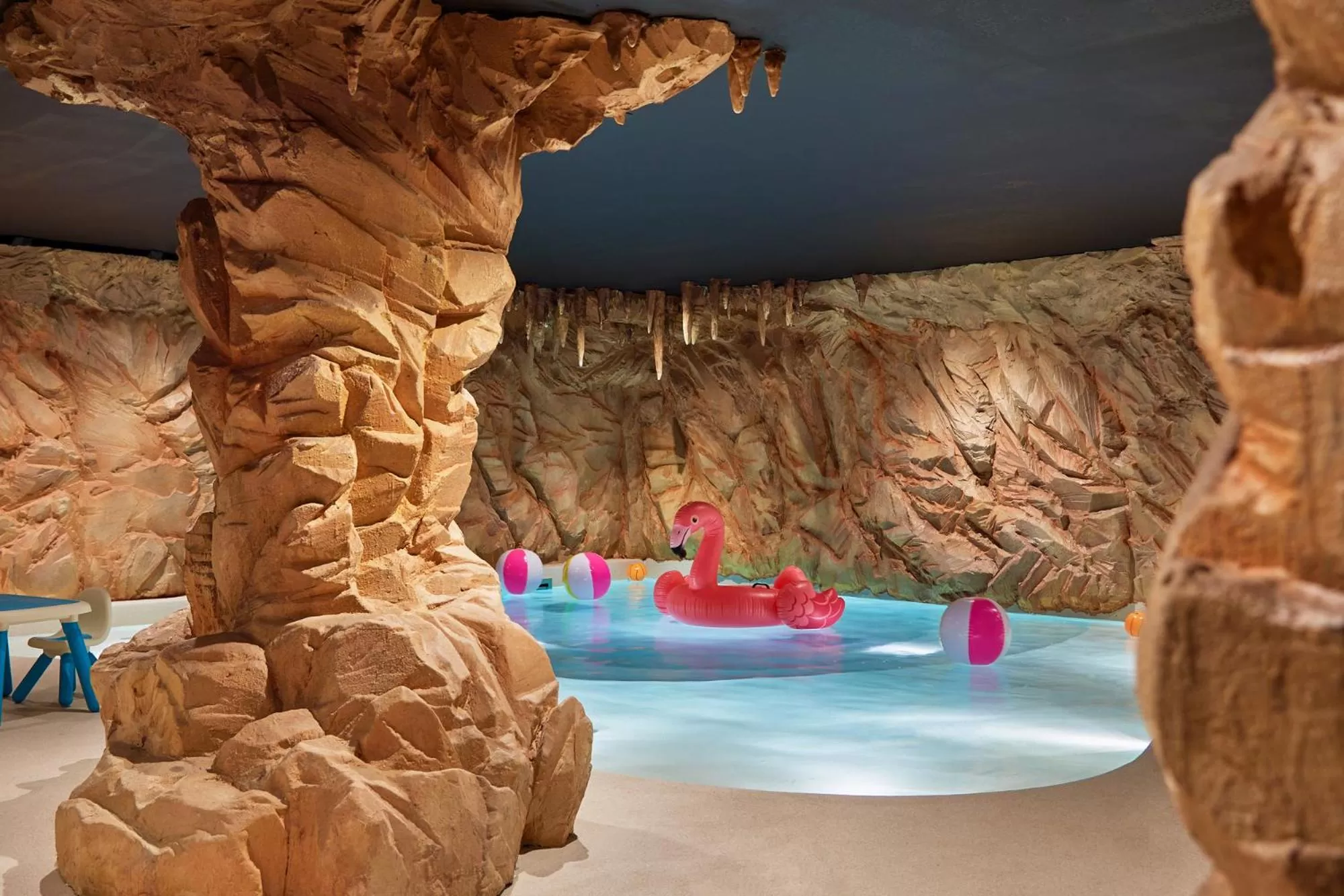 Swimming pool in Airelles Val d'Isère