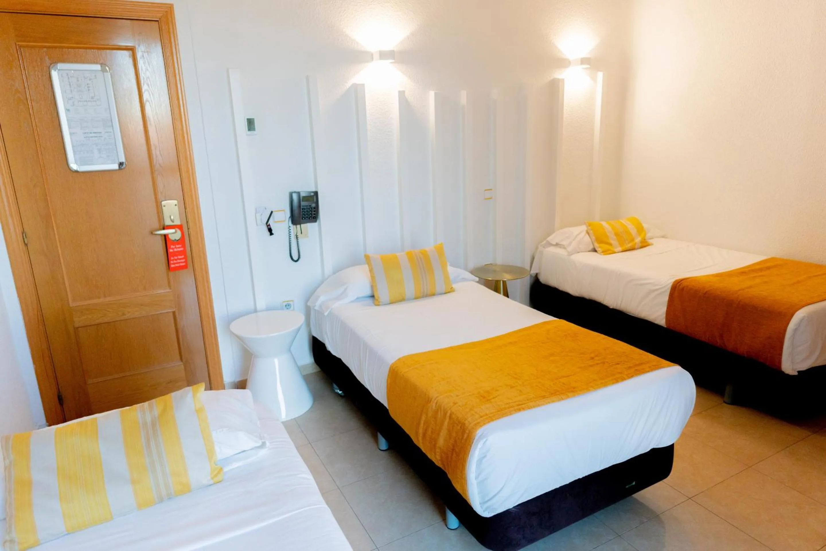 Bedroom, Bed in Hostal Josefina-Gran Vía