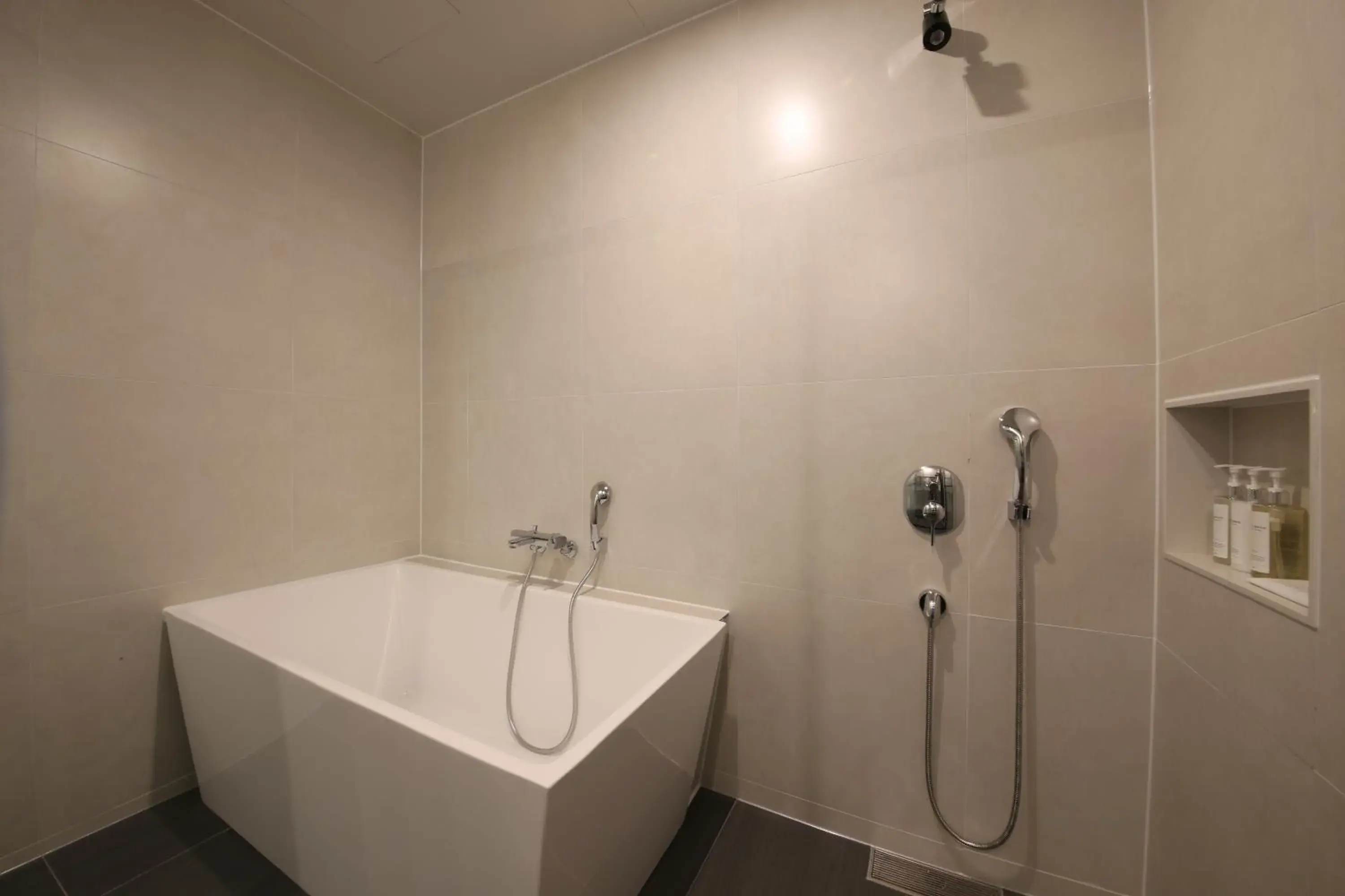 Deluxe Double Room in Zam101 Hotel Gimhae Deluxe Double Room in Zam101 Hotel Gimhae