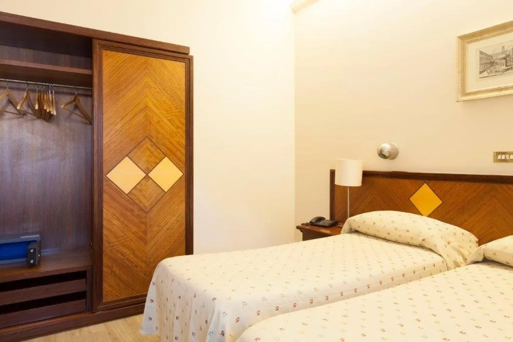 Photo of the whole room, Bed in Hotel Cacciani