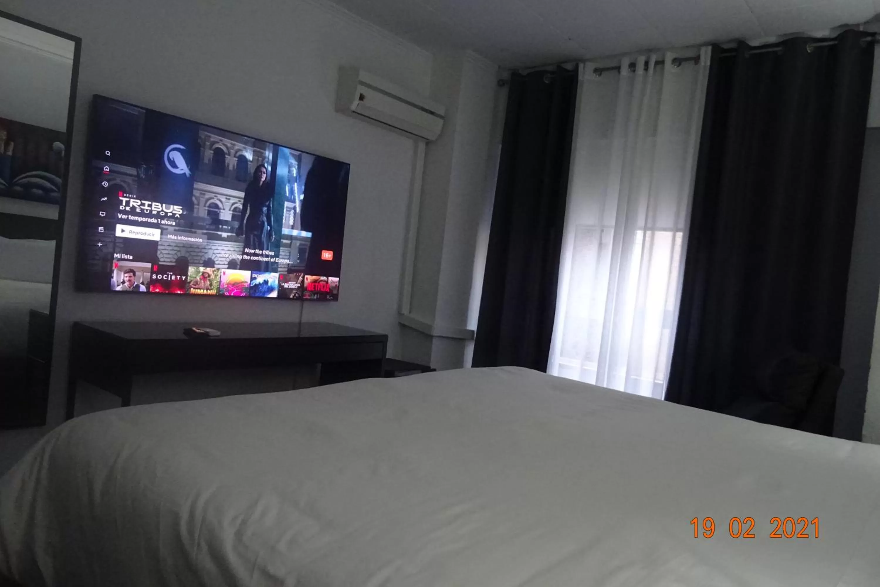 Bed in Hotel Carlos III