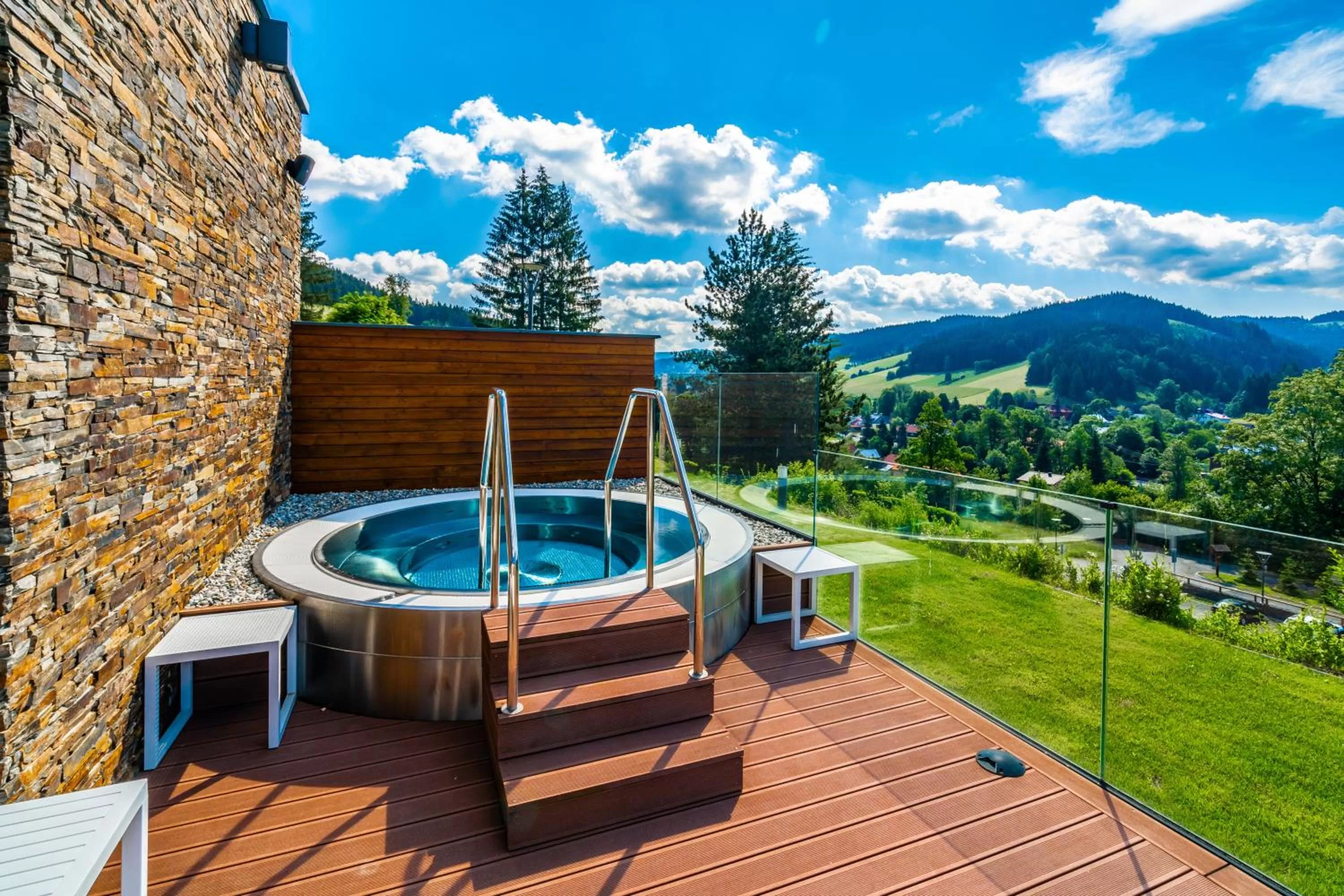 Hot Tub in Grandhotel Tatra