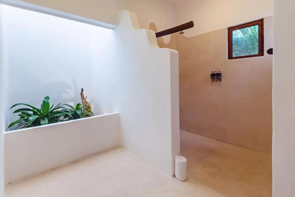 Shower in Mi Kasa Tu Kasa Bacalar