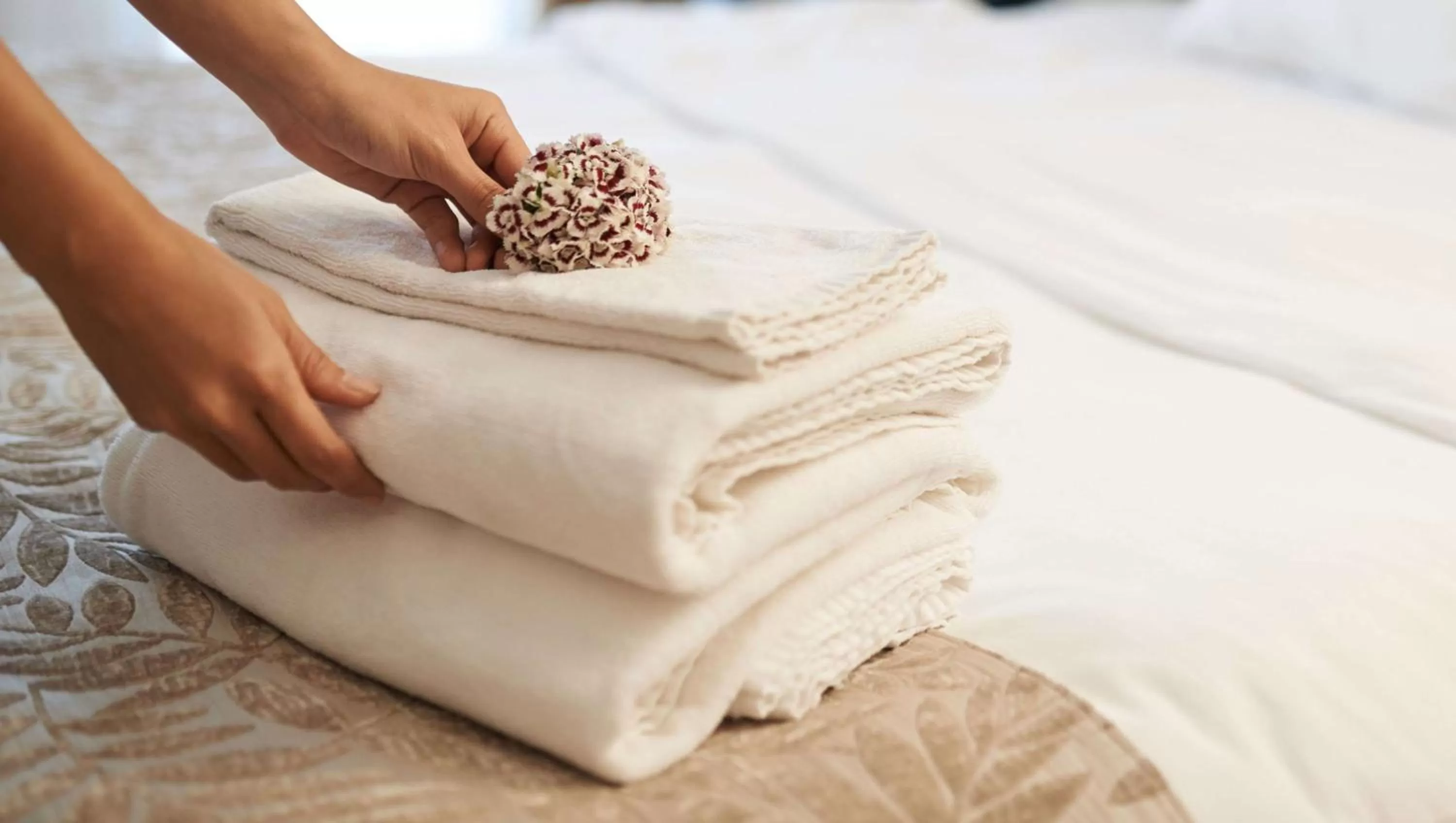 Photo of the whole room in Jasper Ridge Inn Ishpeming