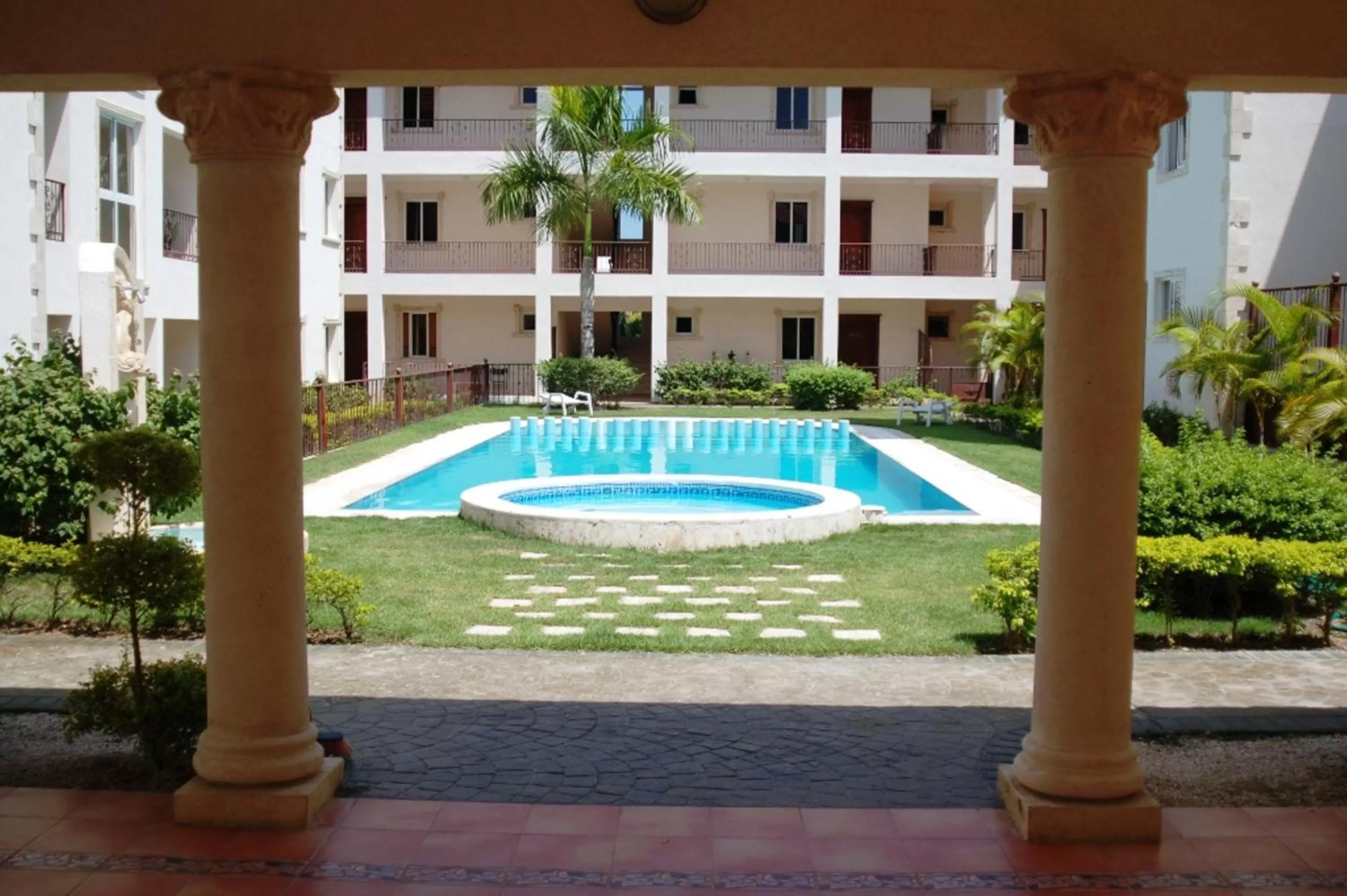 Swimming pool in Bavaro Green