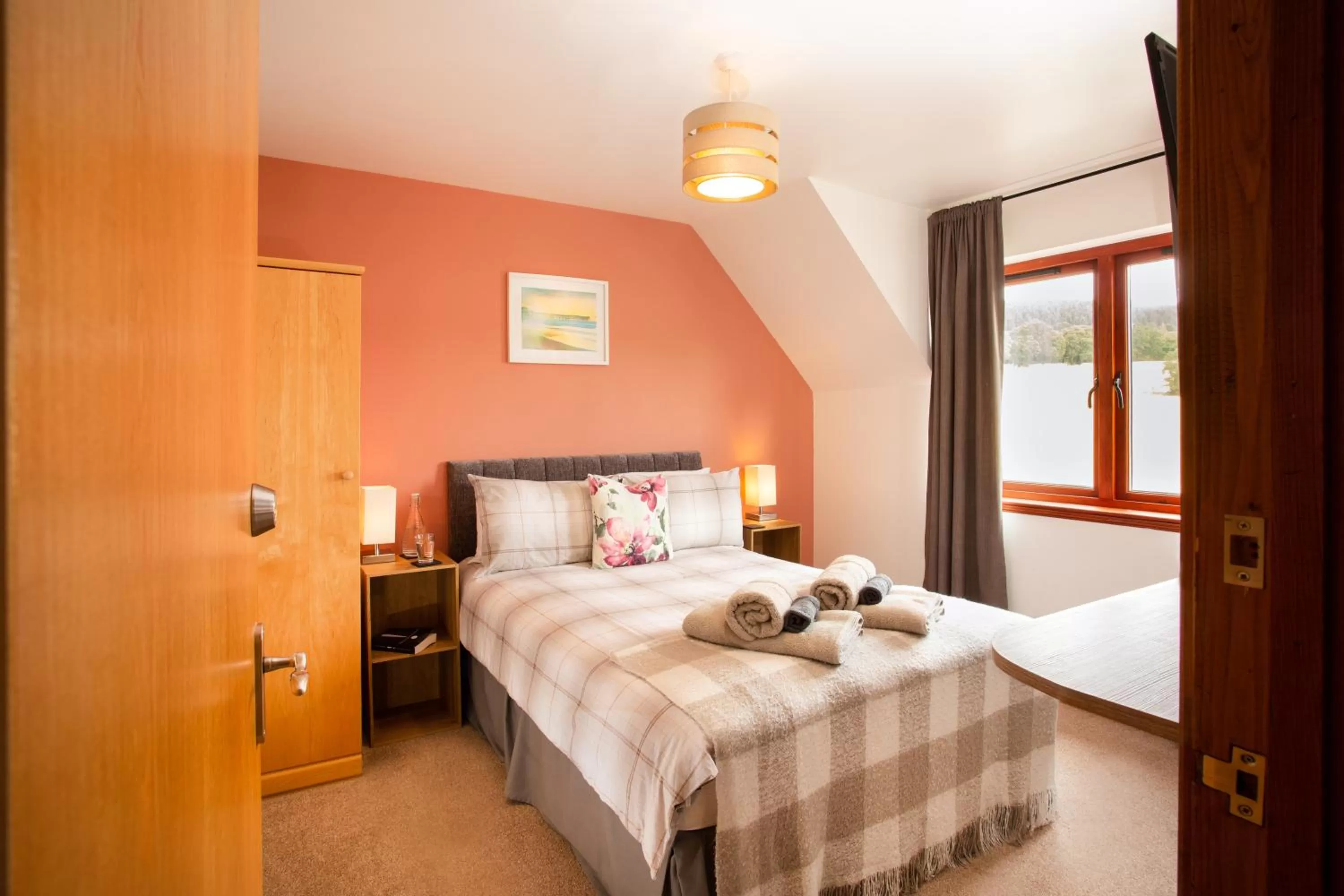 Double Room with Shared Bathroom in Beechwood Lodge