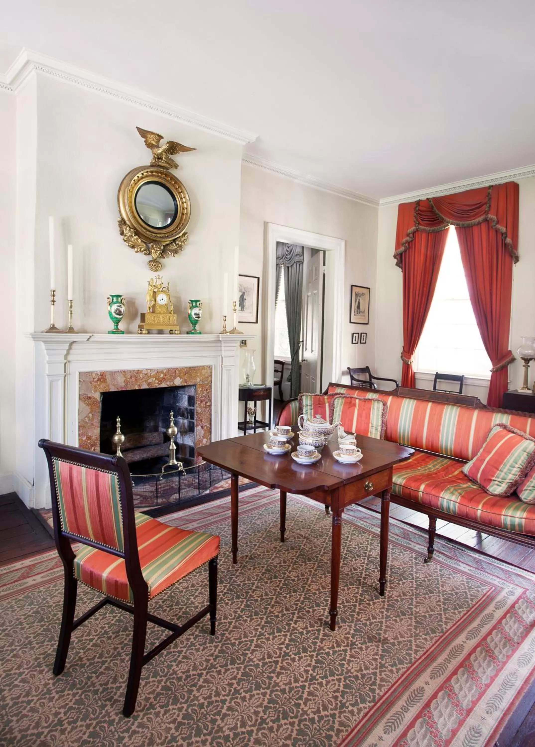 Living room in Linden - A Historic Bed and Breakfast