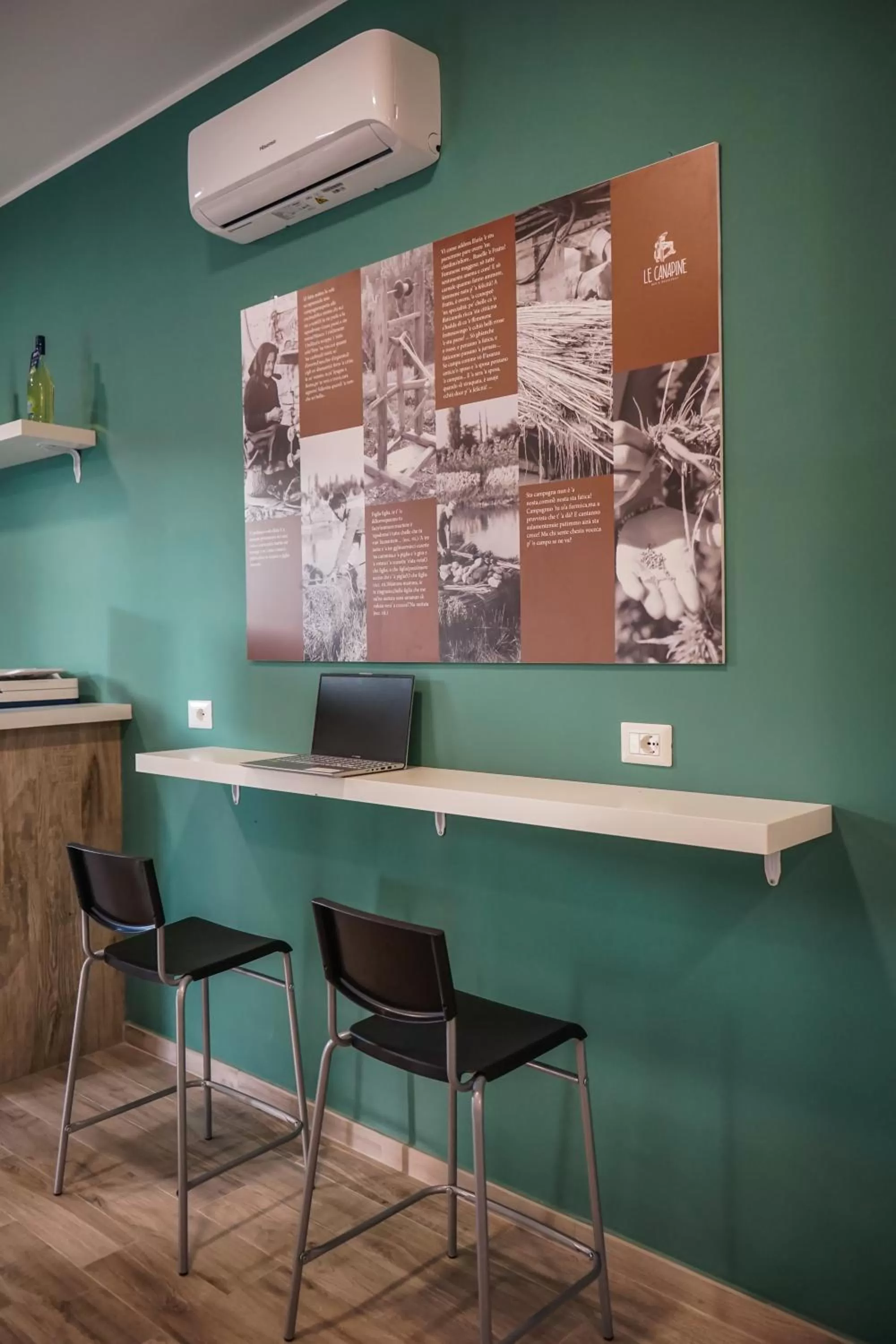 TV/Entertainment Center in B&B Le Canapine